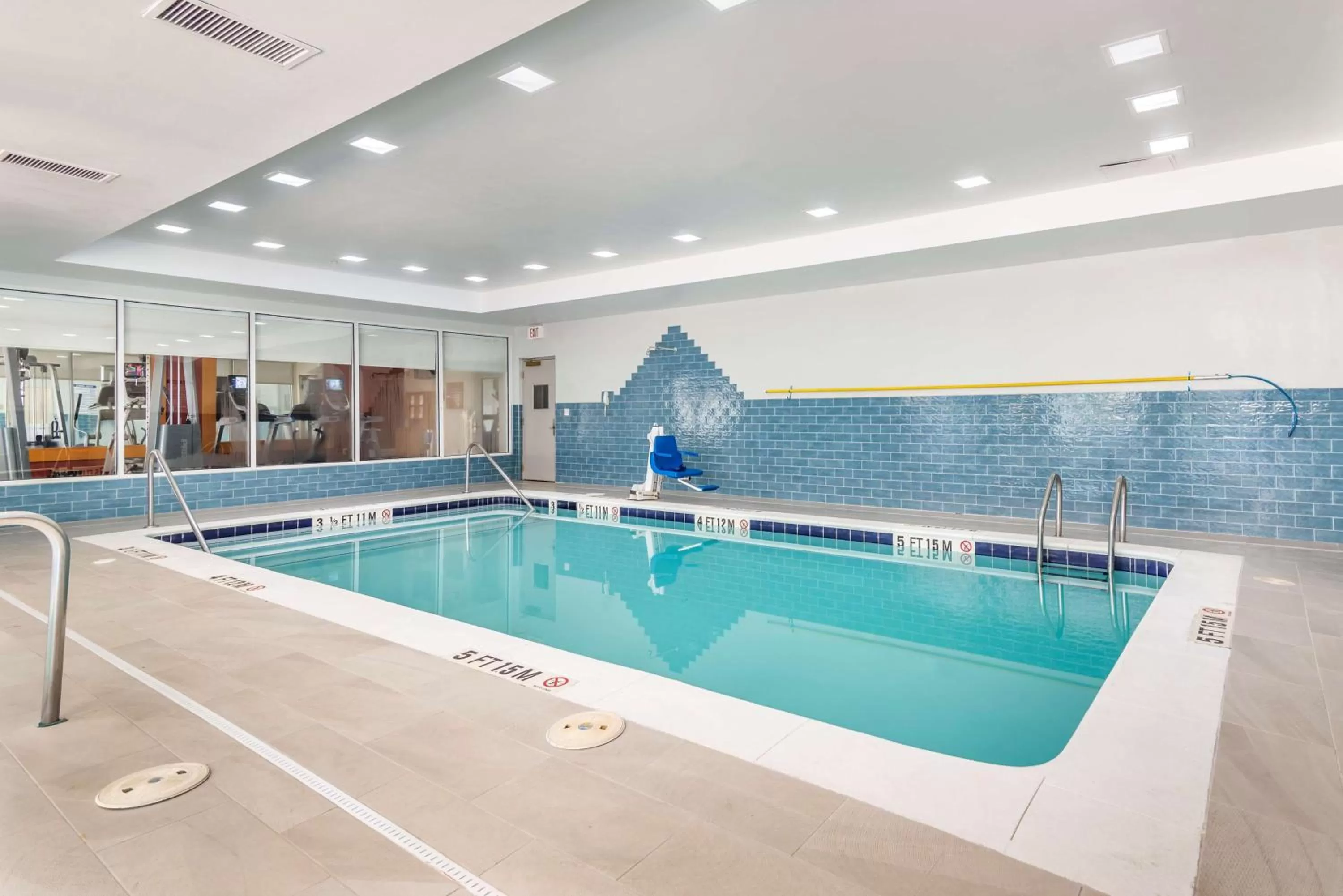 Pool view in Hilton Garden Inn Atlanta Northeast/Gwinnett Sugarloaf