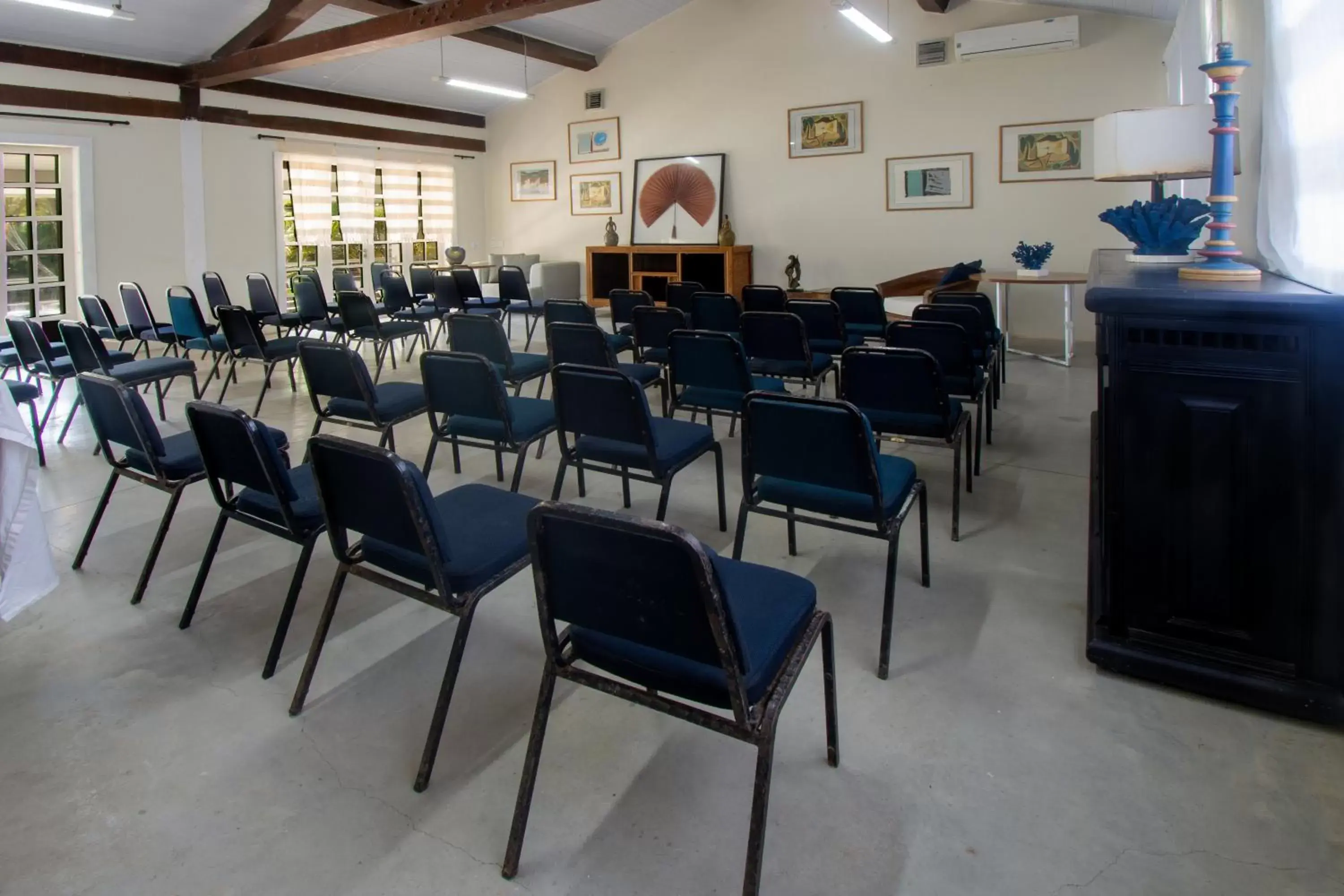 Meeting/conference room in Armação dos Búzios Pousada Design