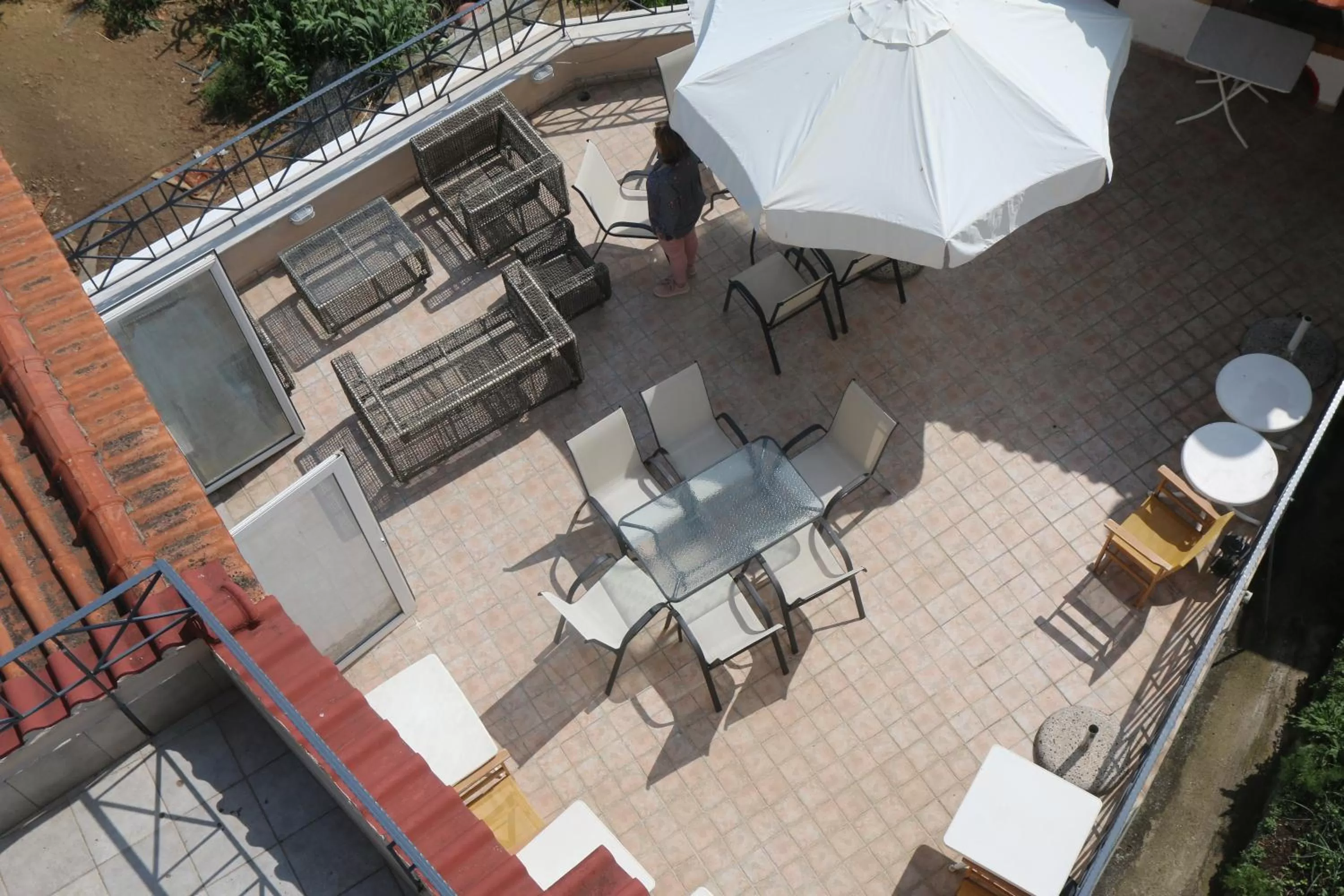 Property building in Hotel Christina - Happy Days