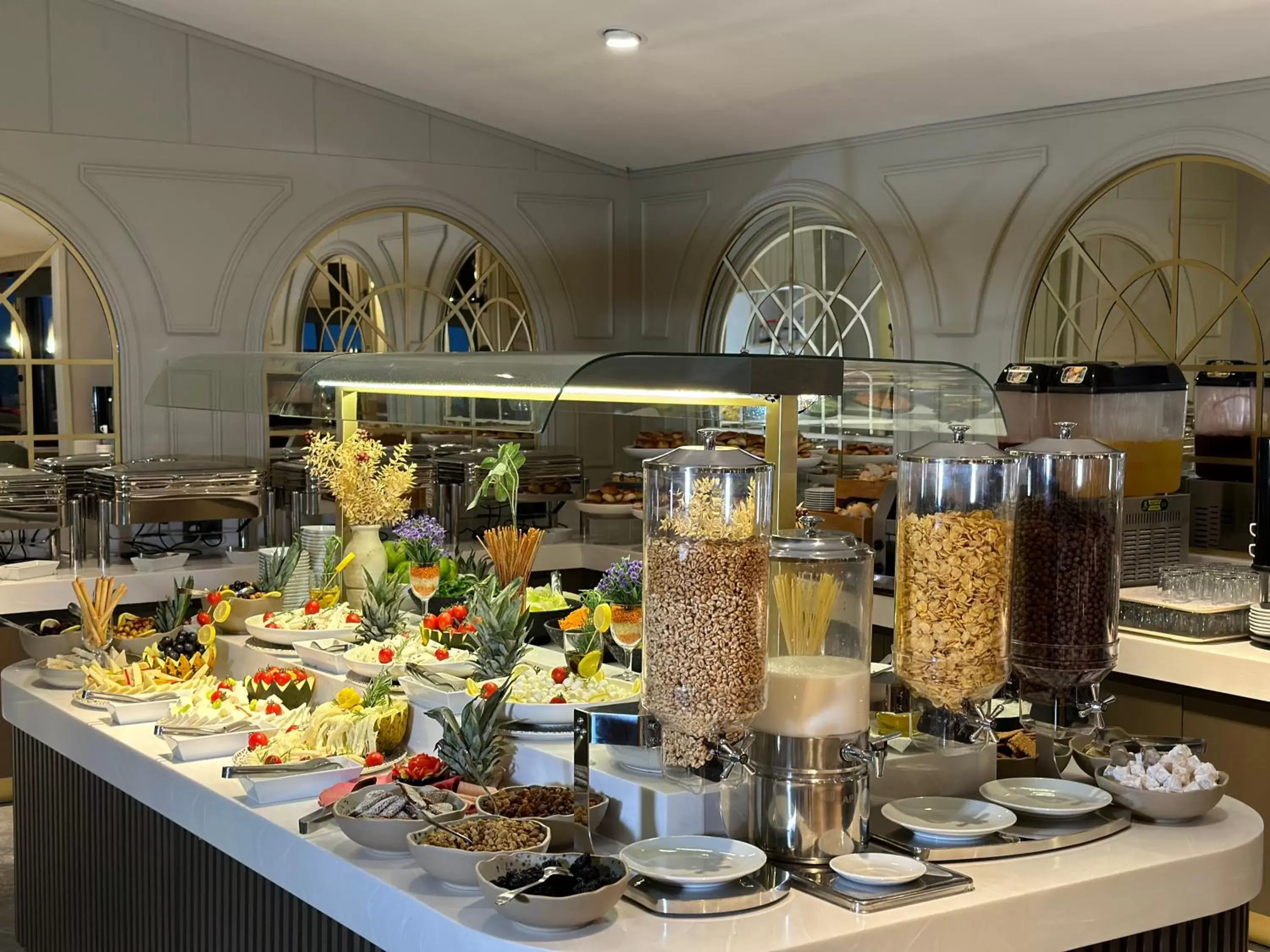 Buffet breakfast, Food in Hotel Zurich Istanbul