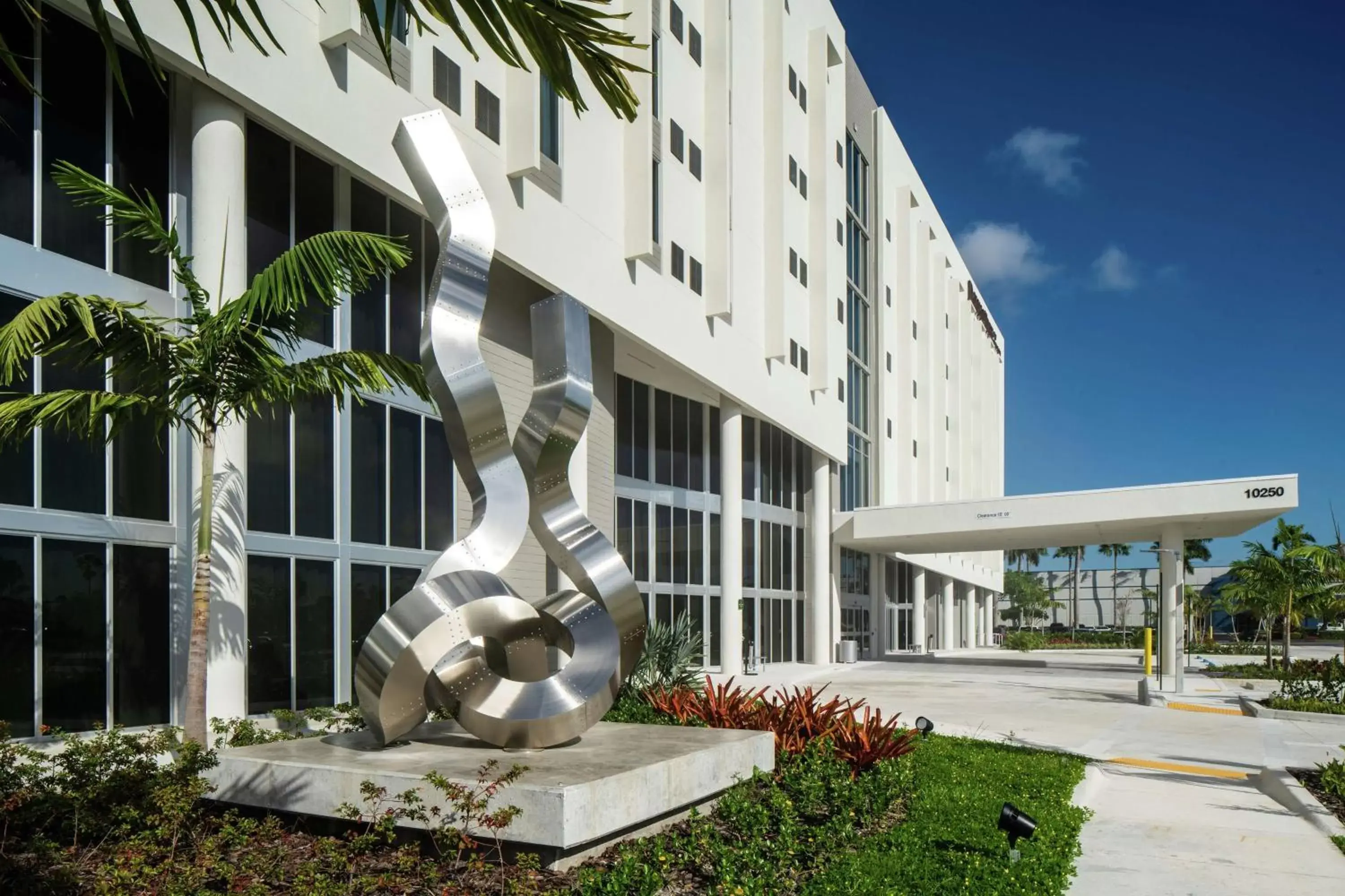 Other, Property Building in DoubleTree by Hilton Miami Doral