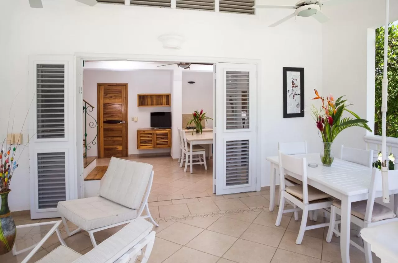 Communal lounge/ TV room in Albachiara Hotel - Las Terrenas