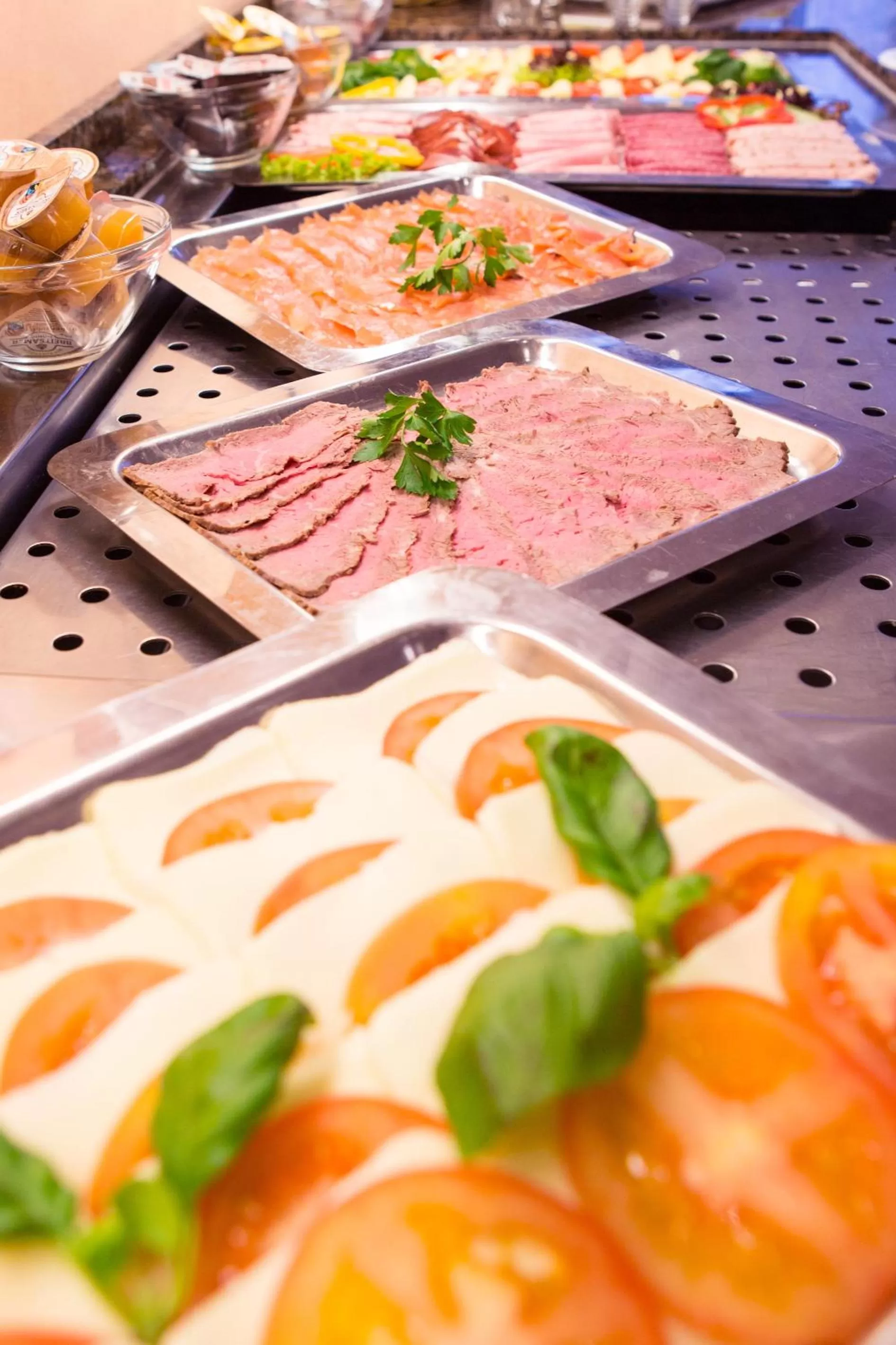 Buffet breakfast in Hotel & Restaurant Goldener Pflug