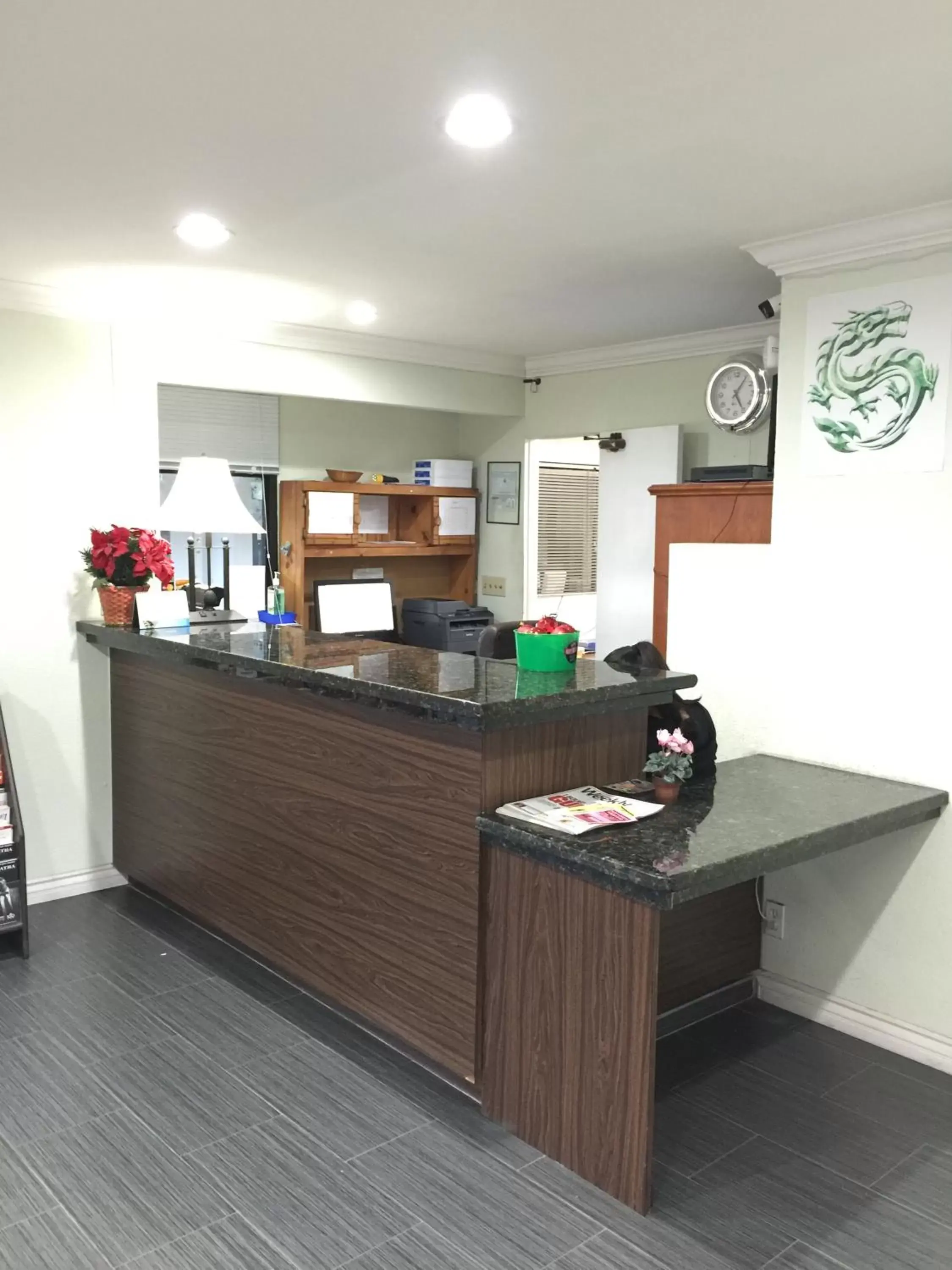 Lobby or reception in Hi-Way Host Motel Lobby or reception in Hi-Way Host Motel