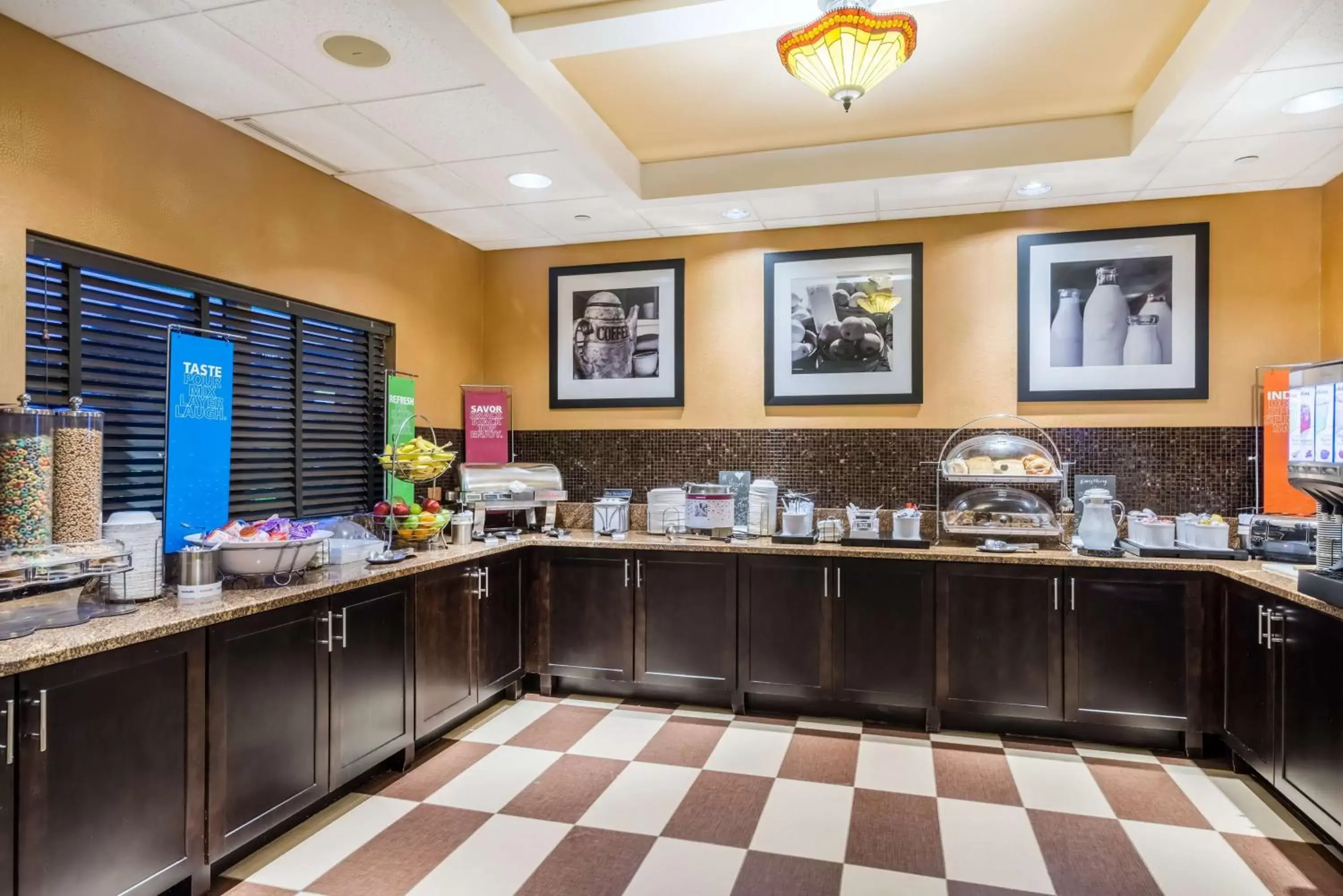 Dining area, Restaurant/Places to Eat in Hampton Inn Clifton Park