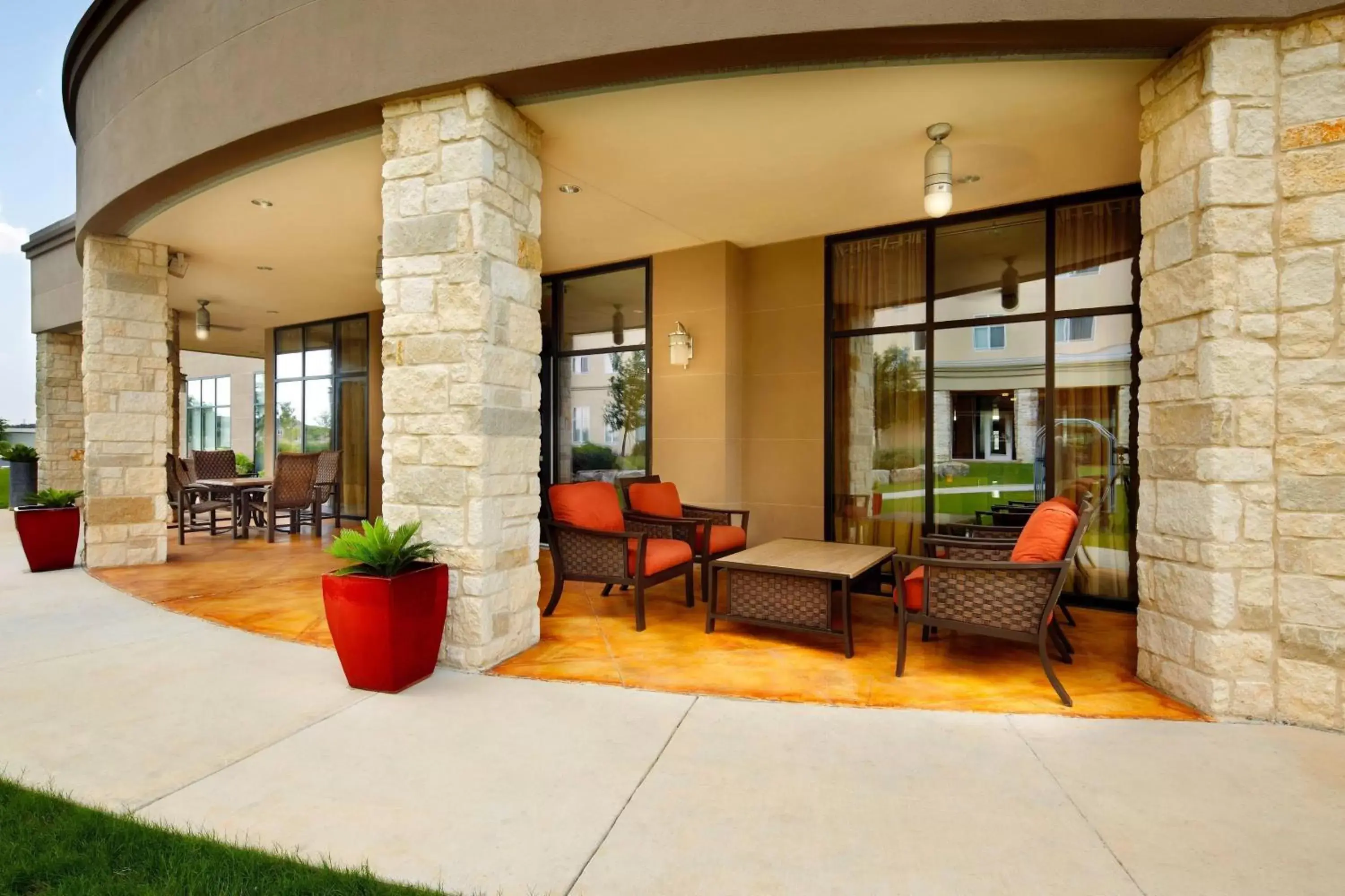 Property building in Courtyard by Marriott San Antonio Six Flags at The RIM