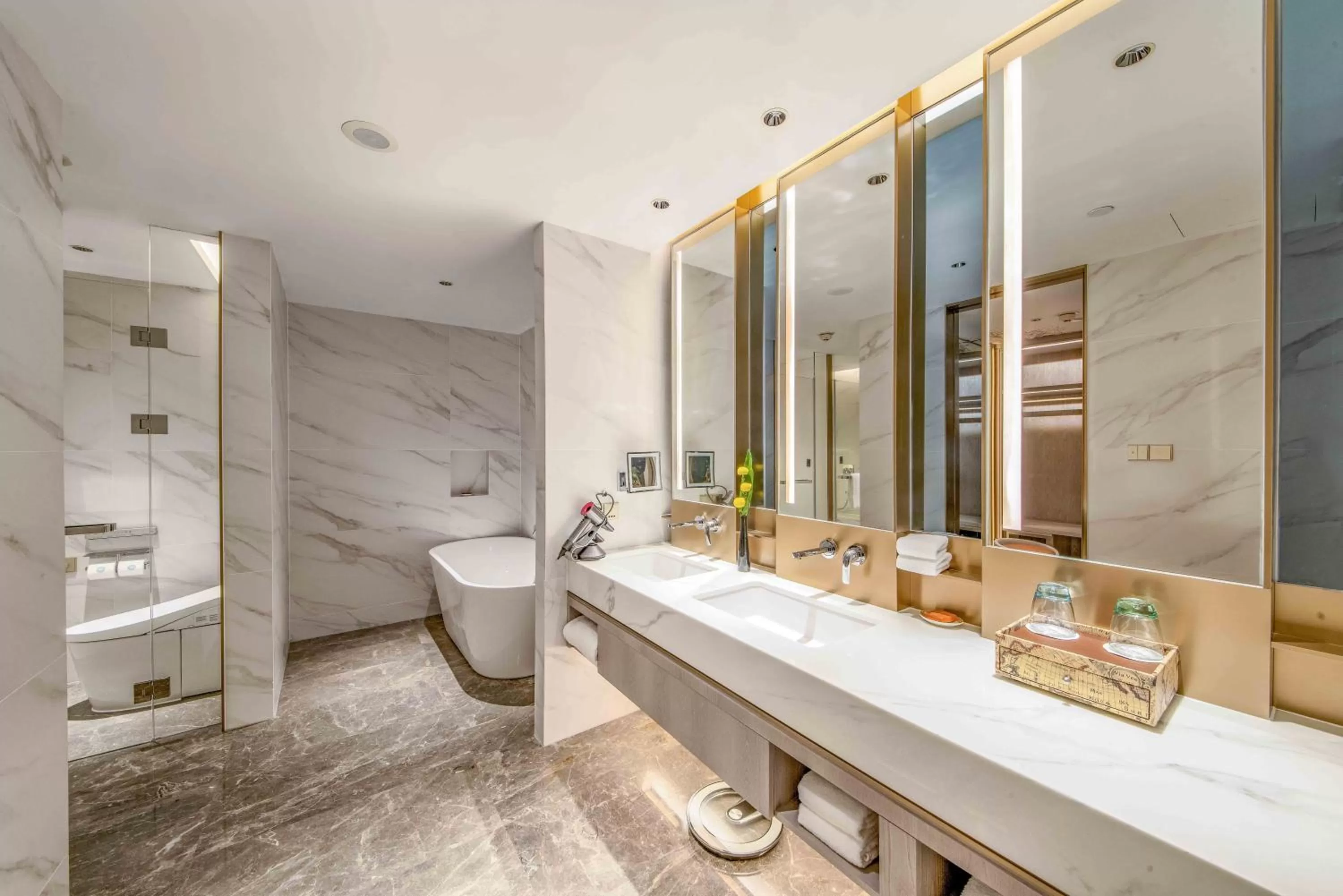 Toilet in Crowne Plaza Suzhou by IHG