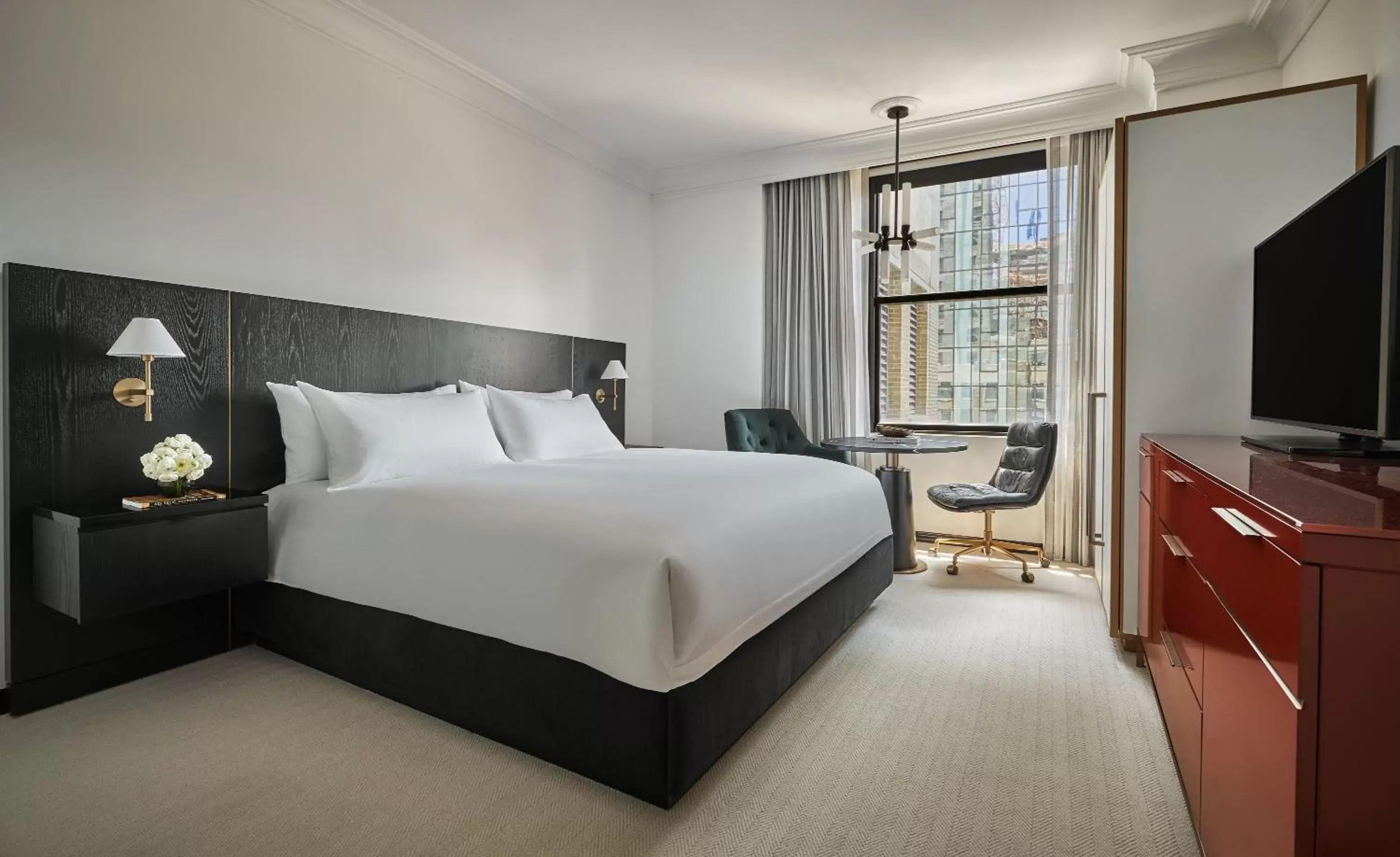Bedroom, Bed in Pendry Chicago