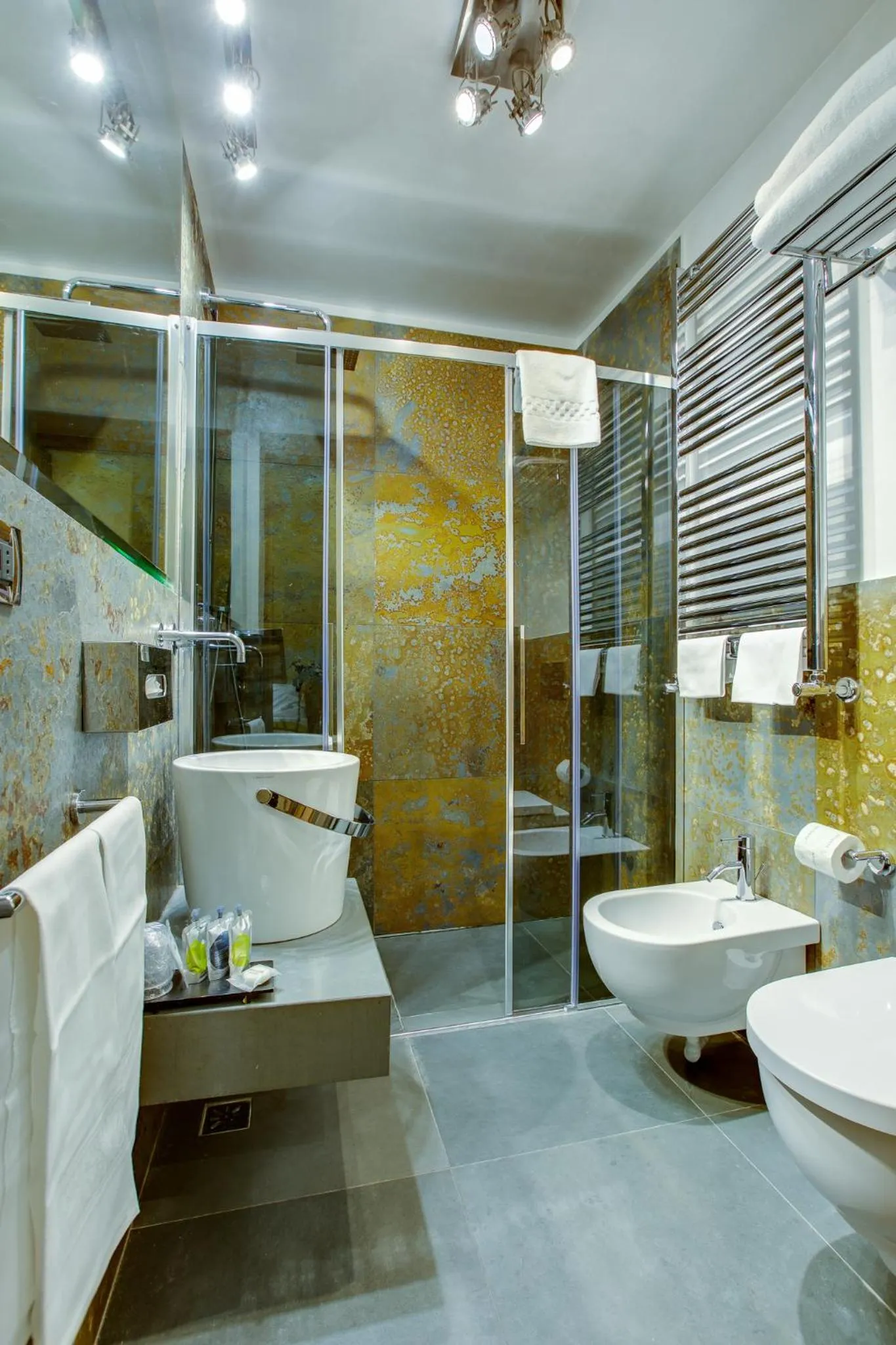 Bathroom in Solo Experience Hotel