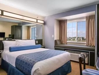 Queen Room with Bath Tub - Mobility Accessible/Non-Smoking in Microtel Inn & Suites by Wyndham Stanley