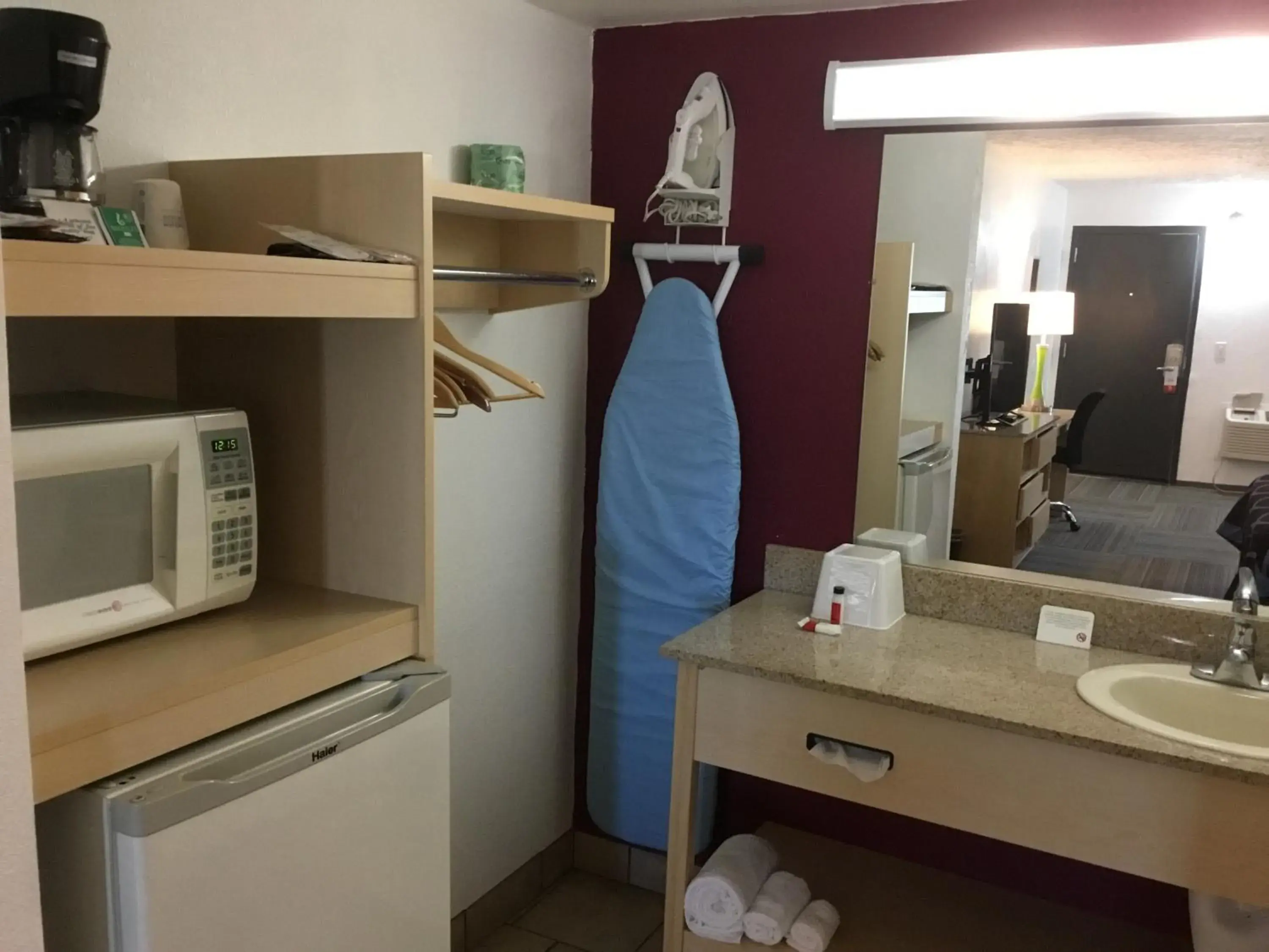 Queen Room with Two Queen Beds - Non-Smoking in Super 8 by Wyndham City of Moore Queen Room with Two Queen Beds - Non-Smoking in Super 8 by Wyndham City of Moore