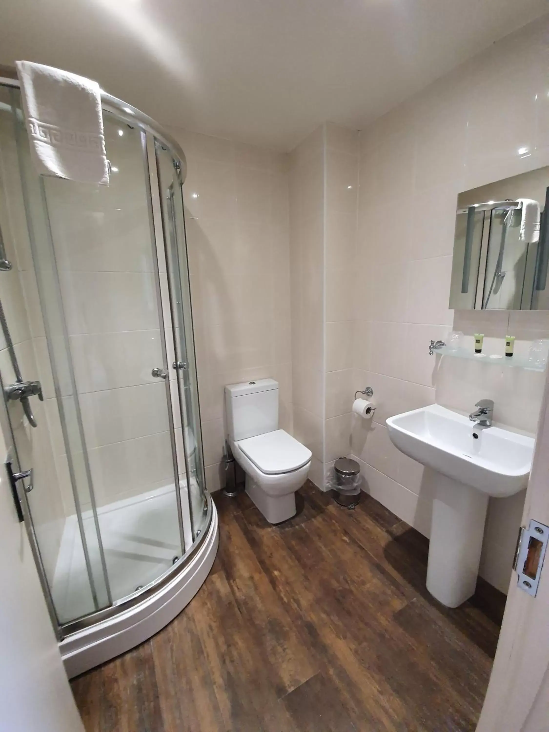 Bathroom in Brooklands Lodge