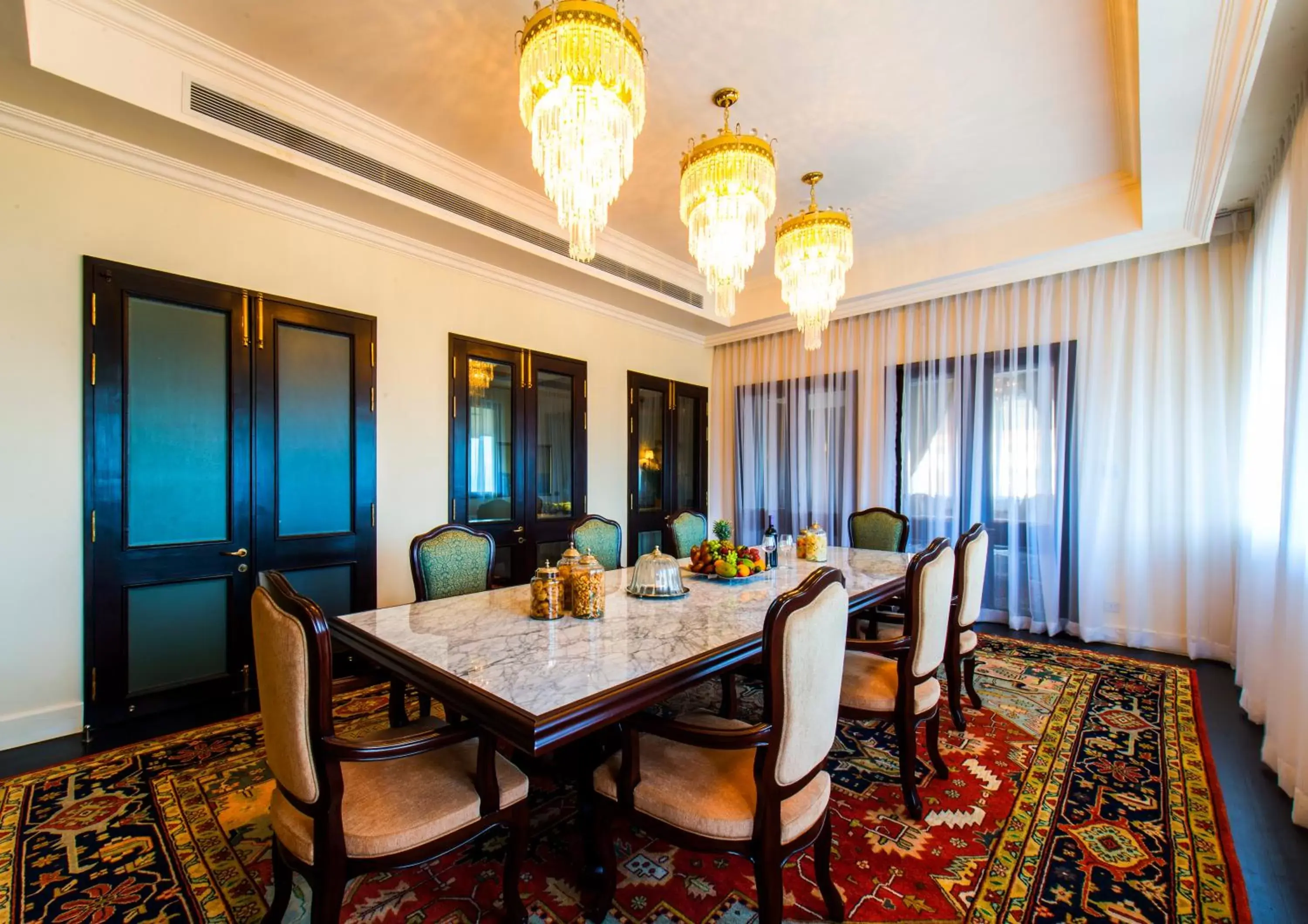 Dining Area in Galle Face Hotel