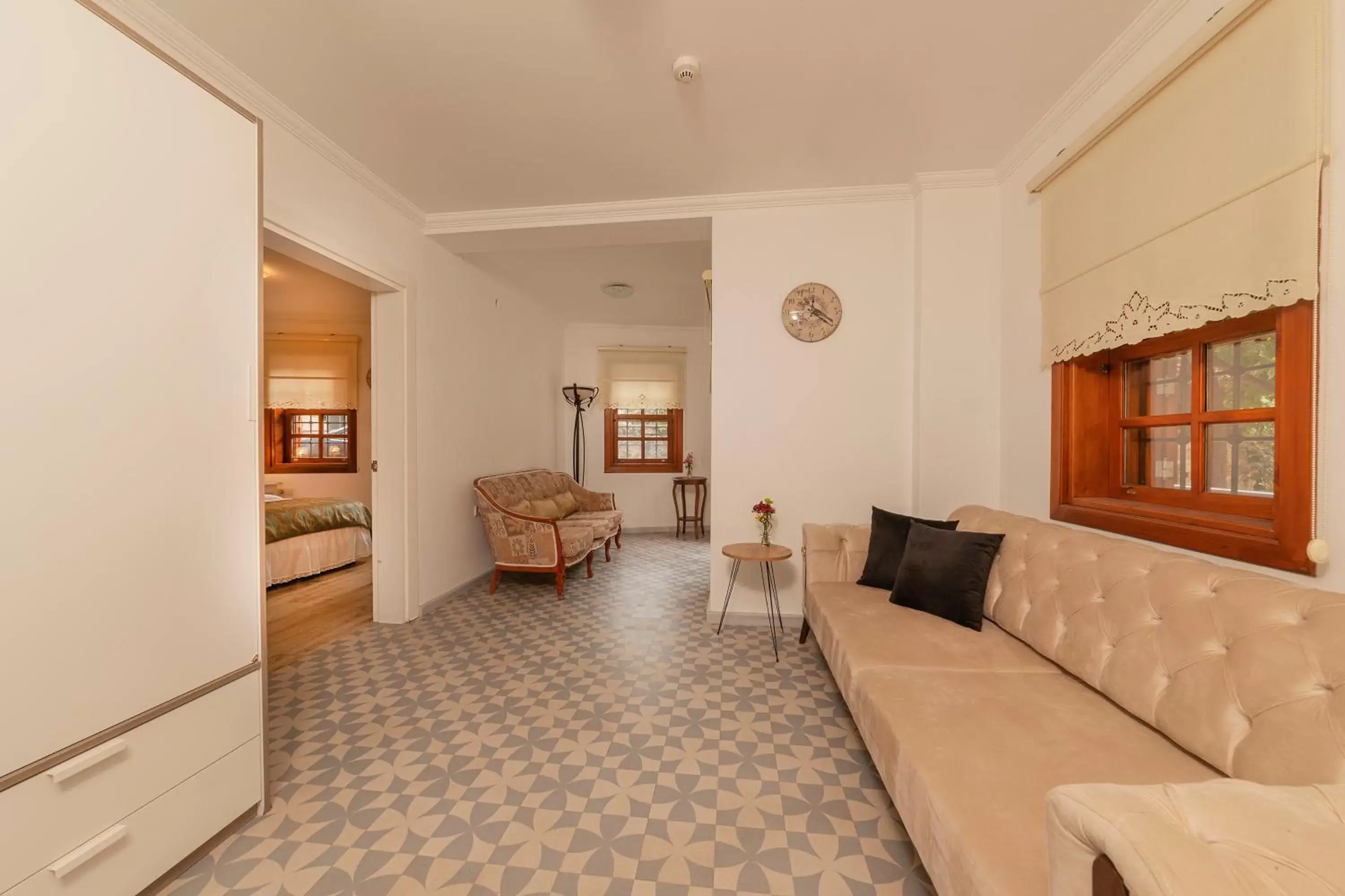 Living room, Seating Area in Zemira Garden Hotel