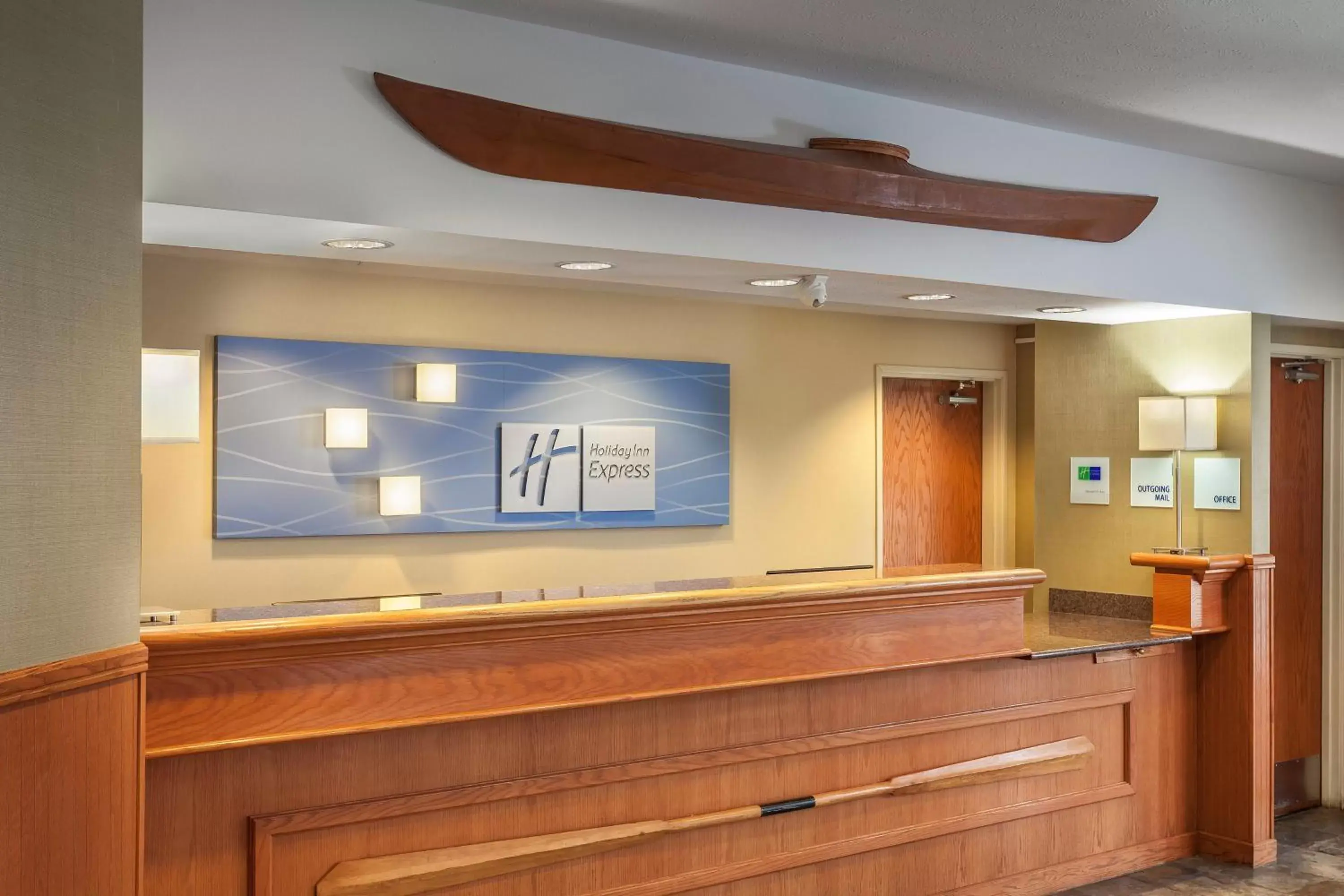 Lobby or reception, Lobby/Reception in Holiday Inn Express Anchorage, an IHG Hotel