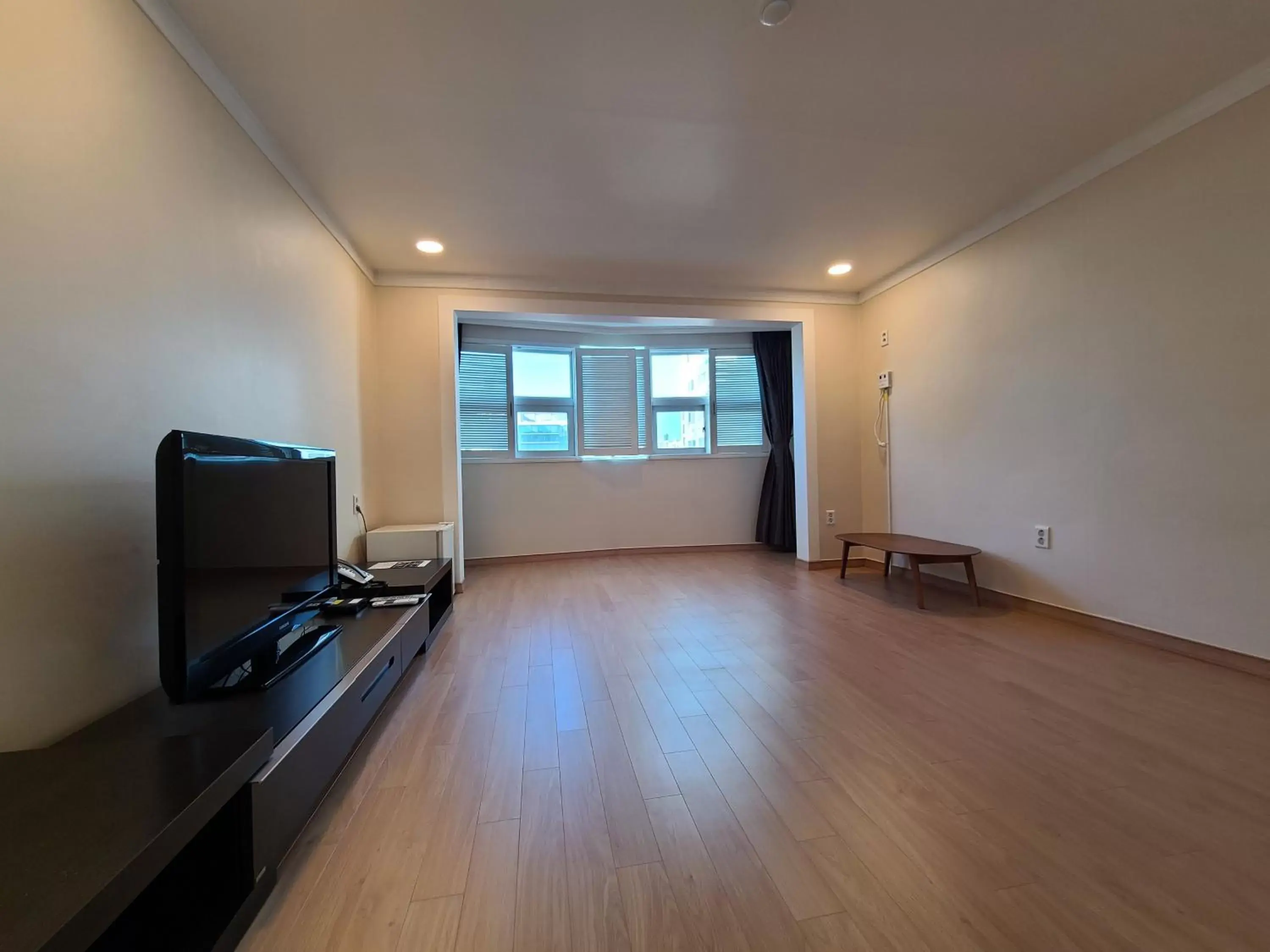 Area and facilities, TV/Entertainment Center in Hotel Ocean View