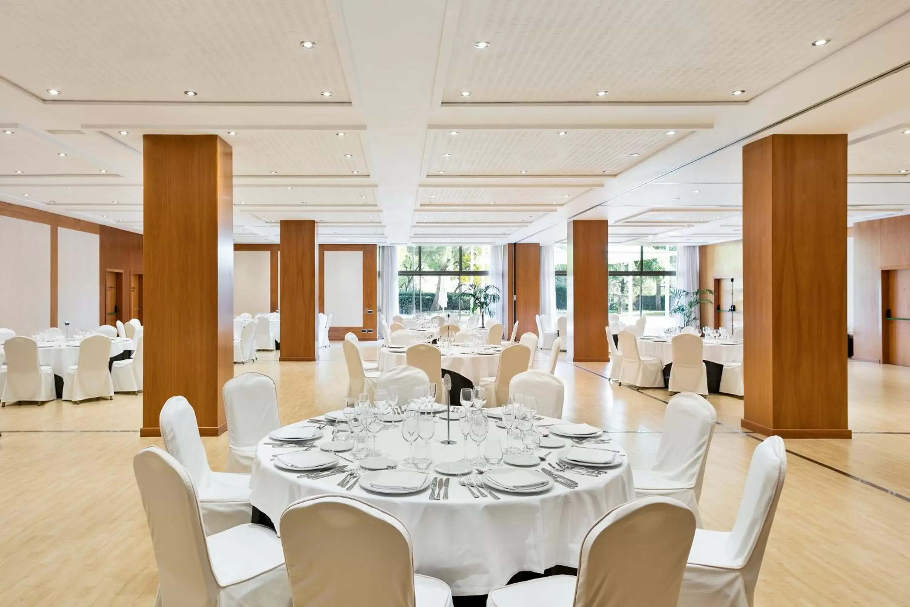 Banquet/Function facilities, Restaurant/Places to Eat in Abba Garden