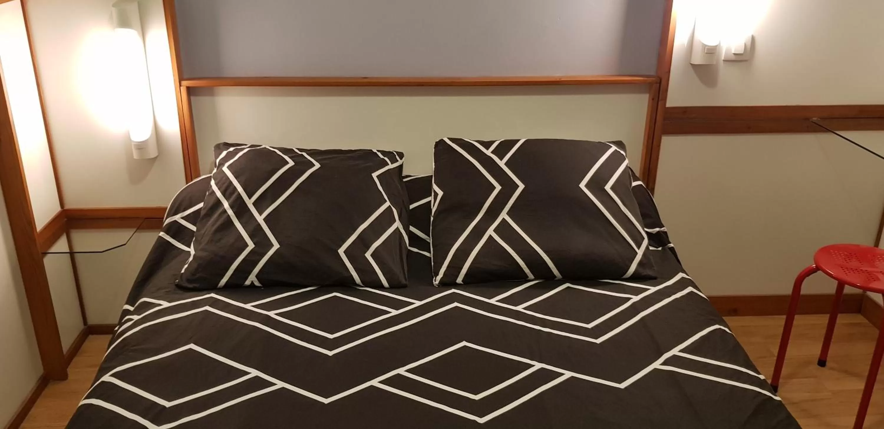 Bed in Hôtel Eco Logis Espace Bellevue