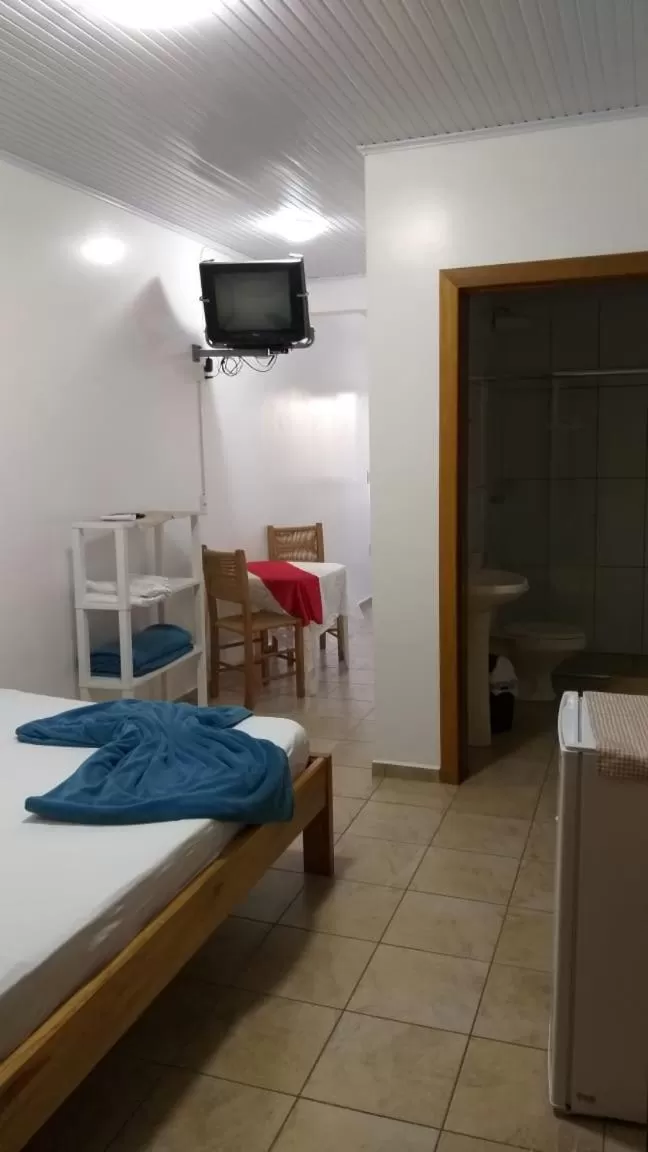 TV/Entertainment Center in Hotel Pousada Rolantchê