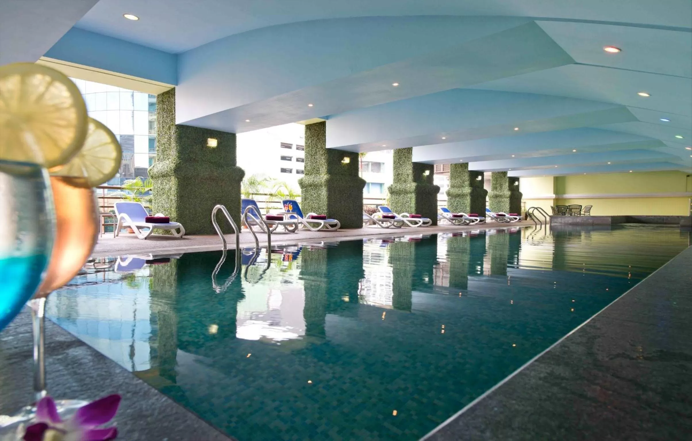 Swimming pool in Hotel Royal Kuala Lumpur