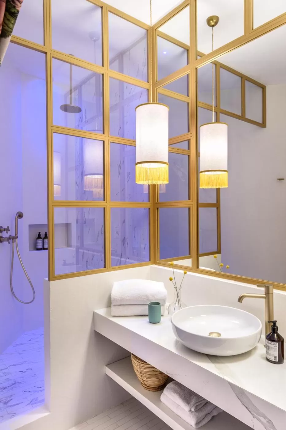 Velona's Jungle Luxury Suites