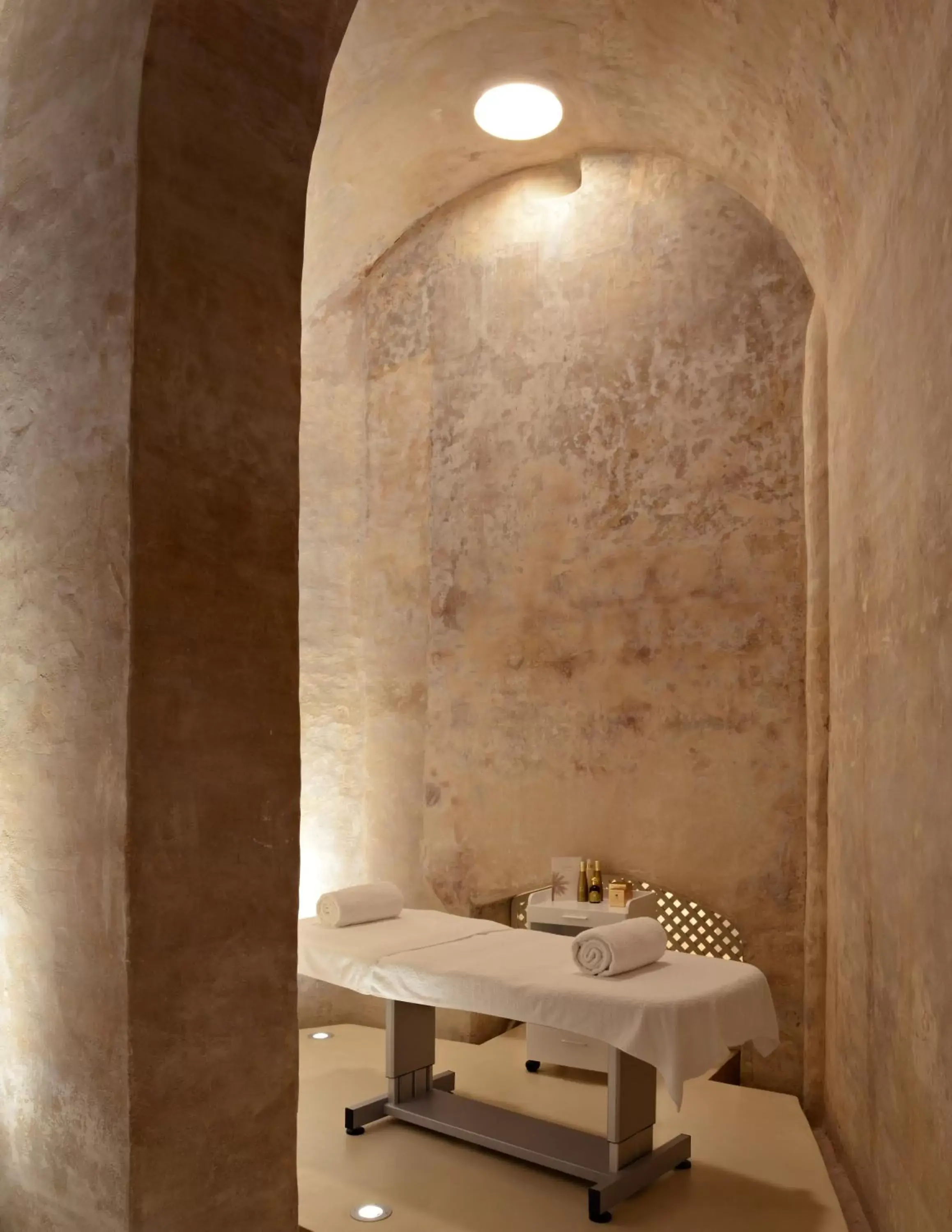 Massage, Bathroom in Hotel Cappuccino - Palma