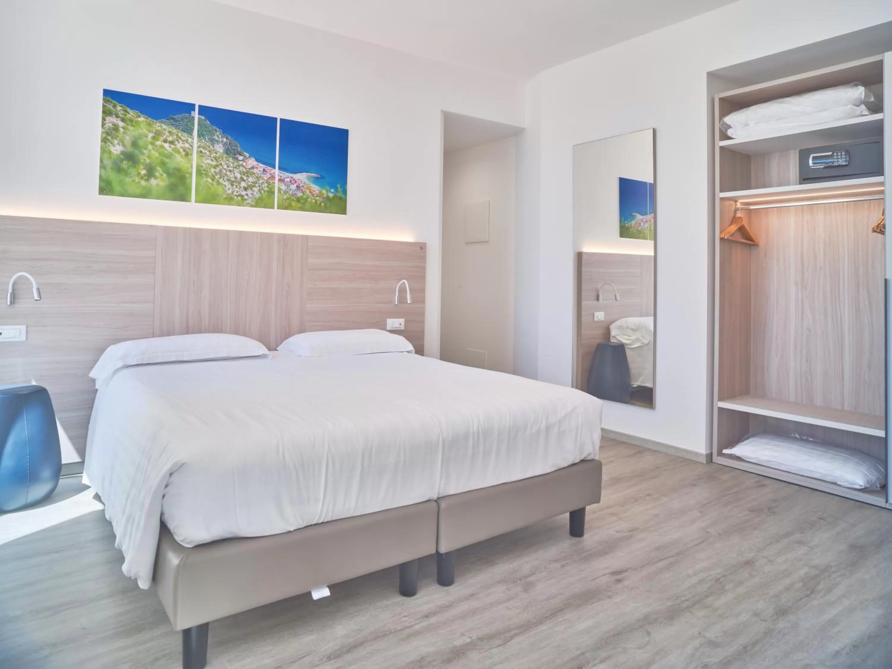 Decorative detail, Bed in Hotel Medusa