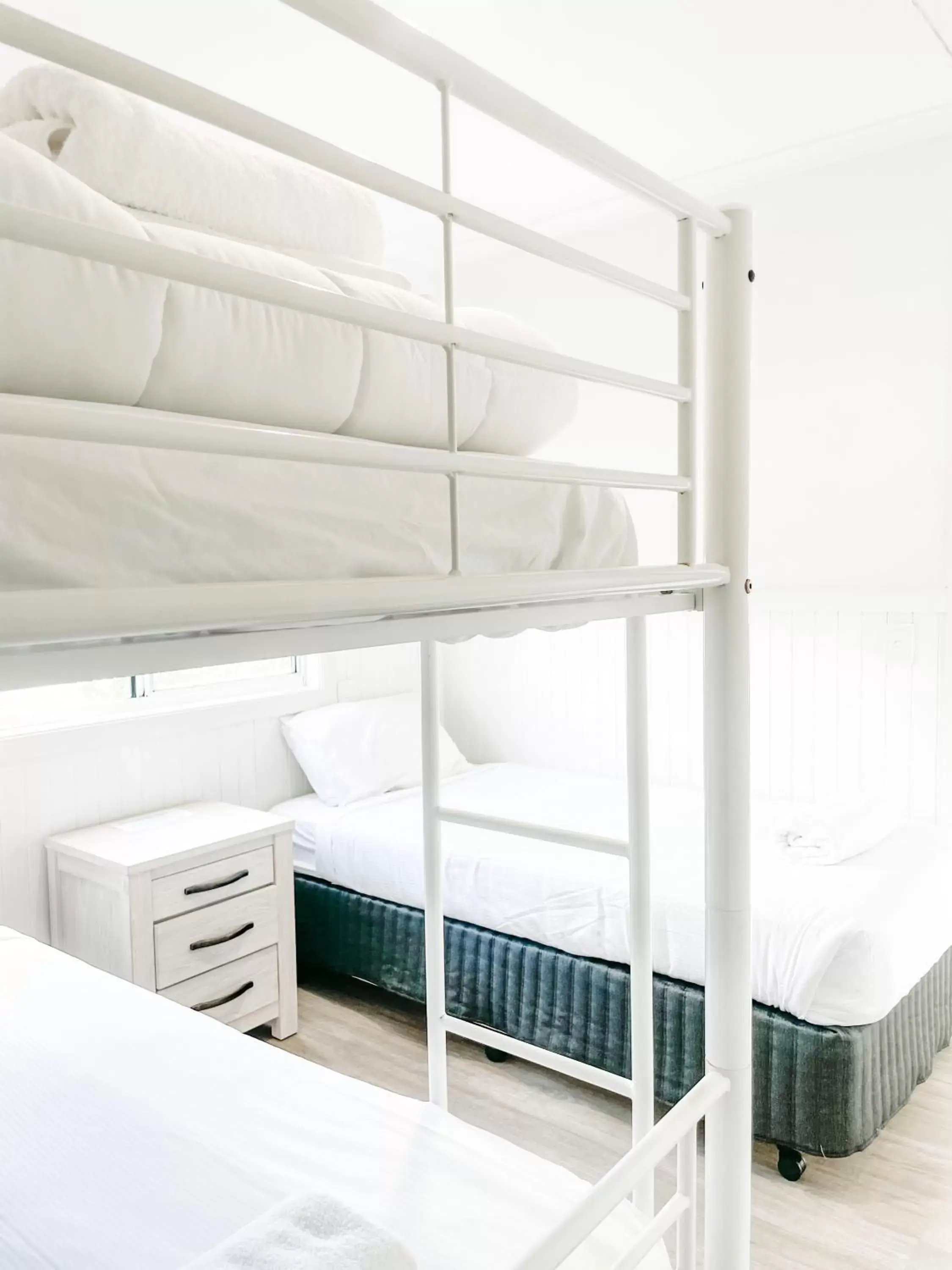 Bunk Bed in Seahorse Inn Hotel & Villas