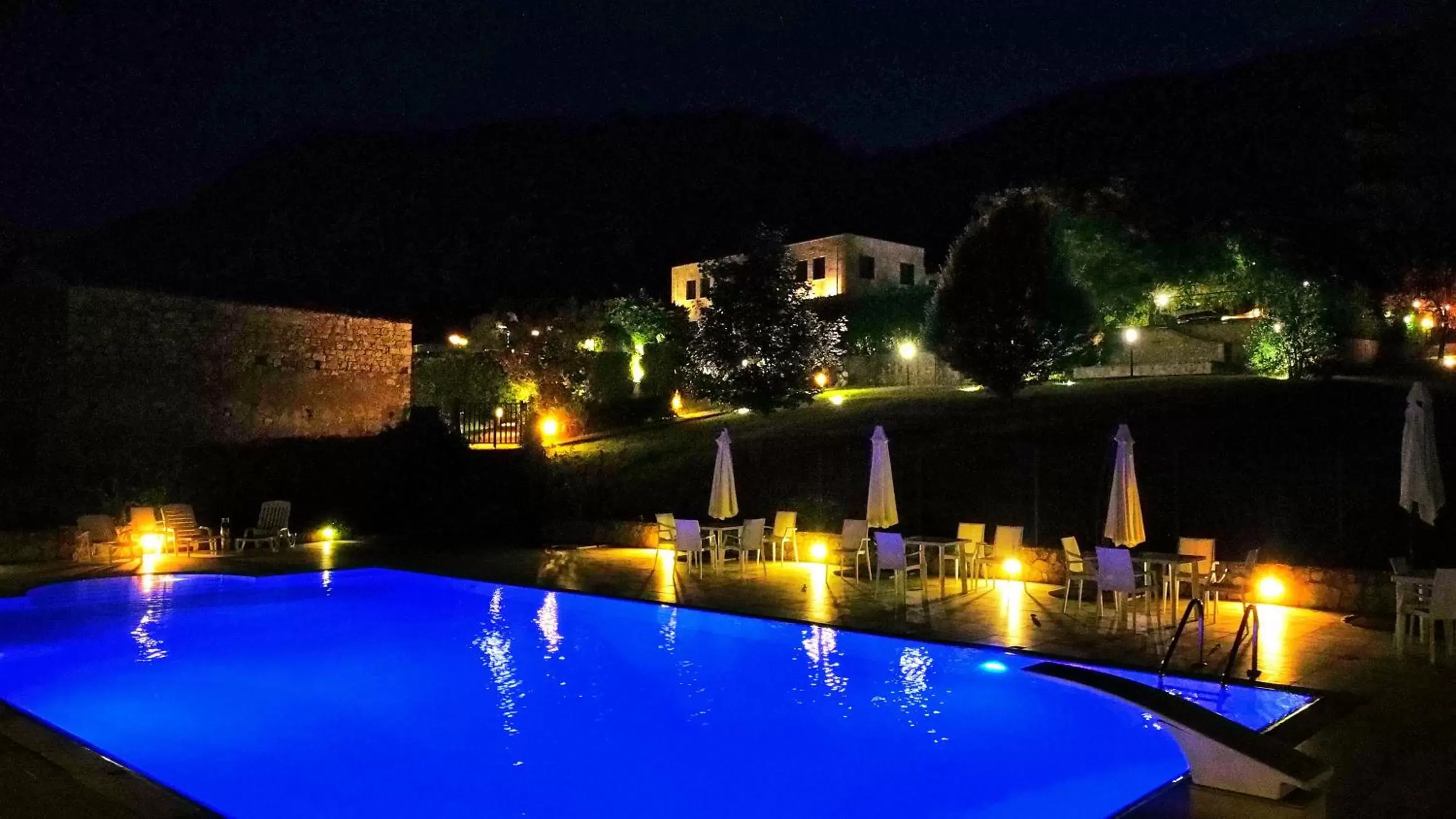 Night, Swimming Pool in Sotto Il Cielo Hotel