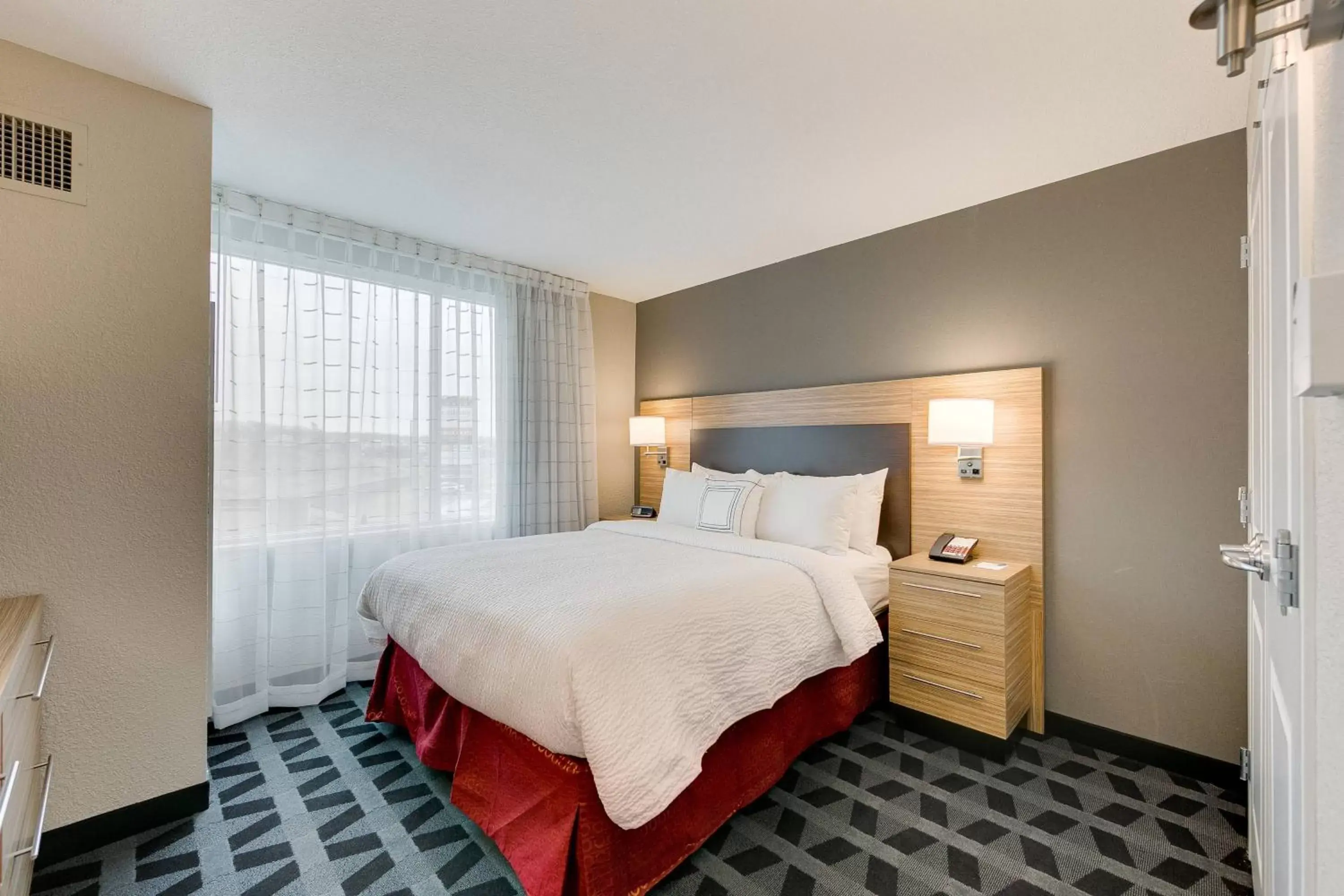 Bedroom, Bed in TownePlace Suites by Marriott Kansas City Liberty