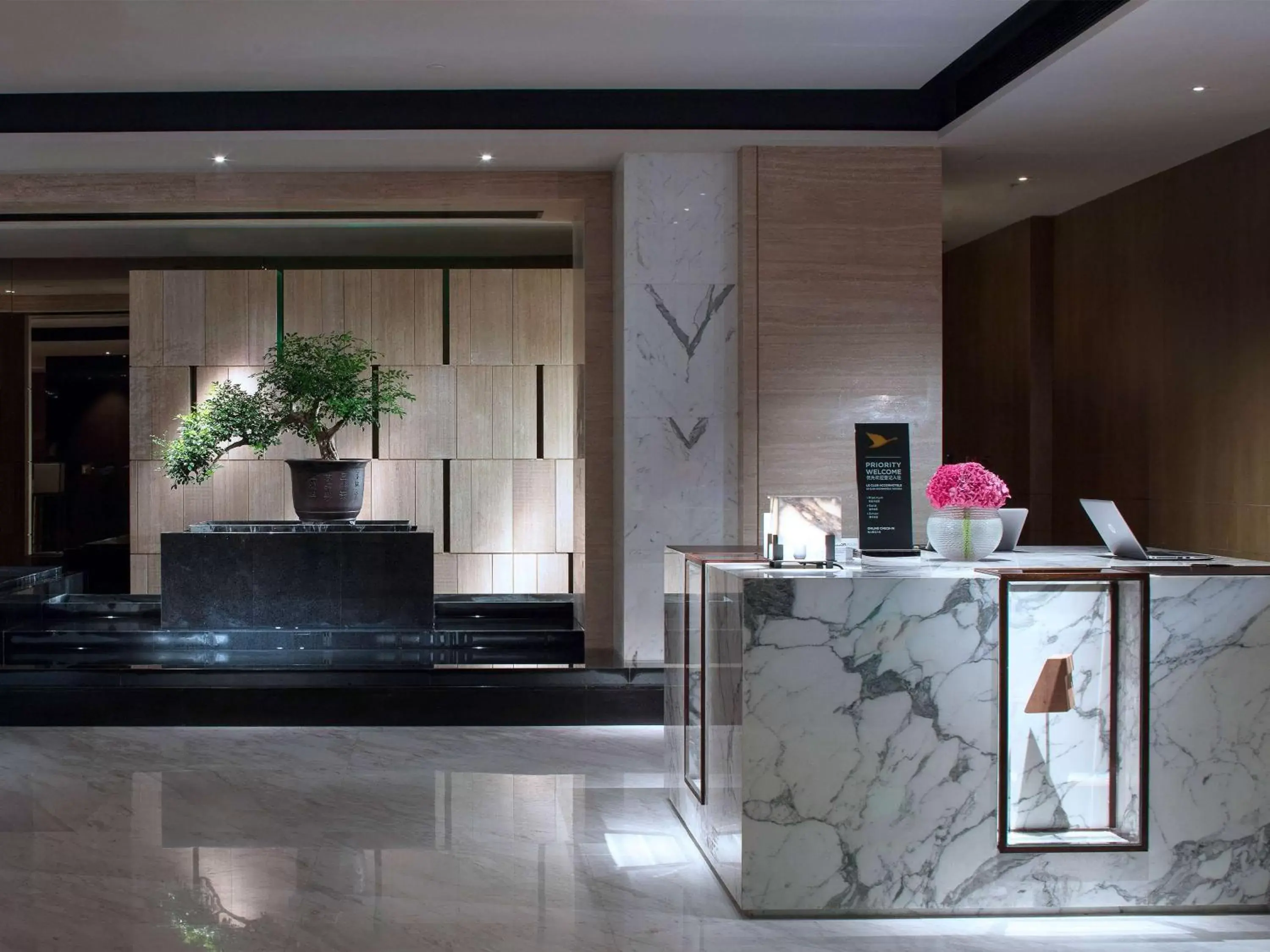 Property building, Lobby/Reception in Sofitel Foshan Shunde- Near Louvre International Furniture Exhibition Center