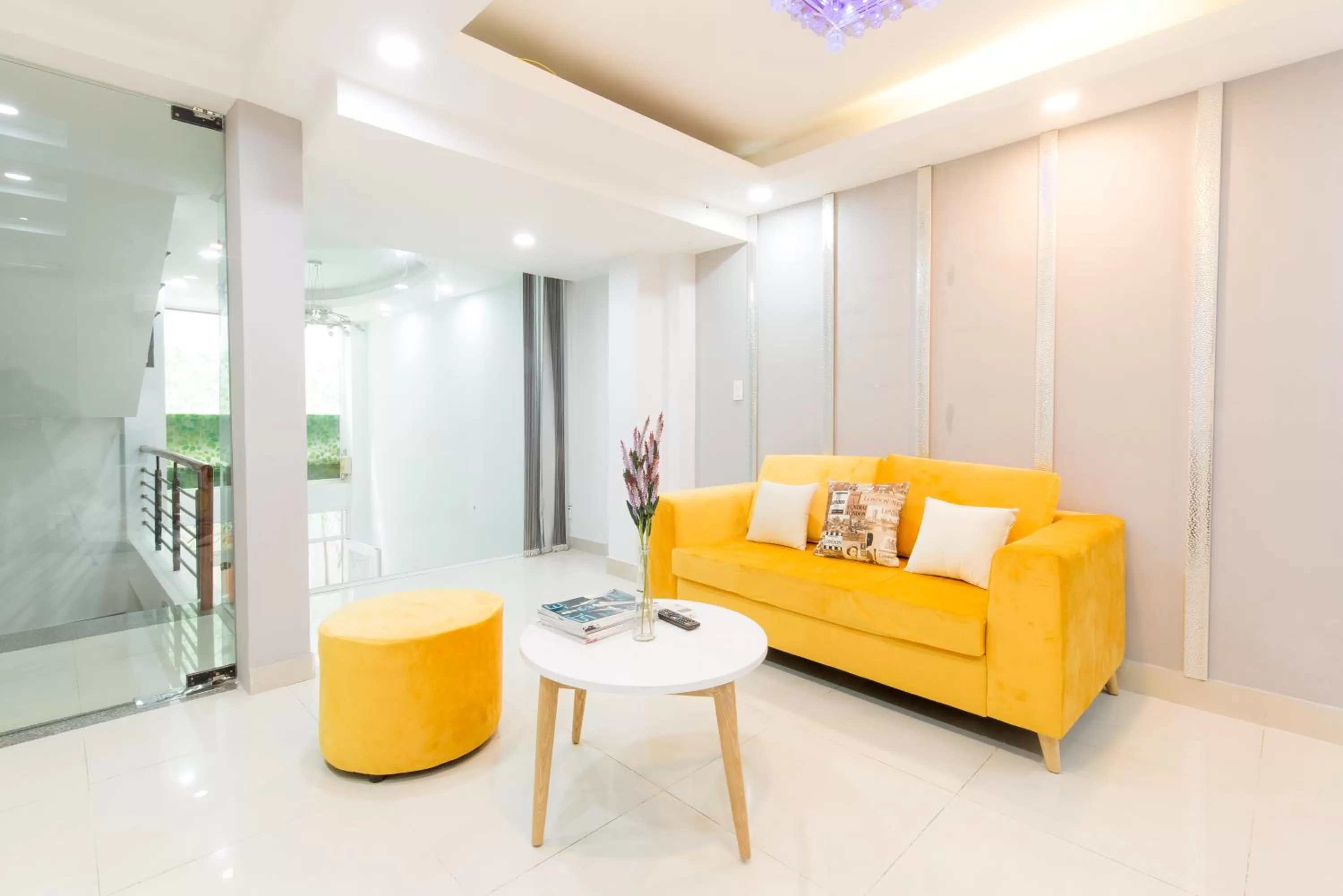 HOSTIE SAIGON [WANDERLUST Home]