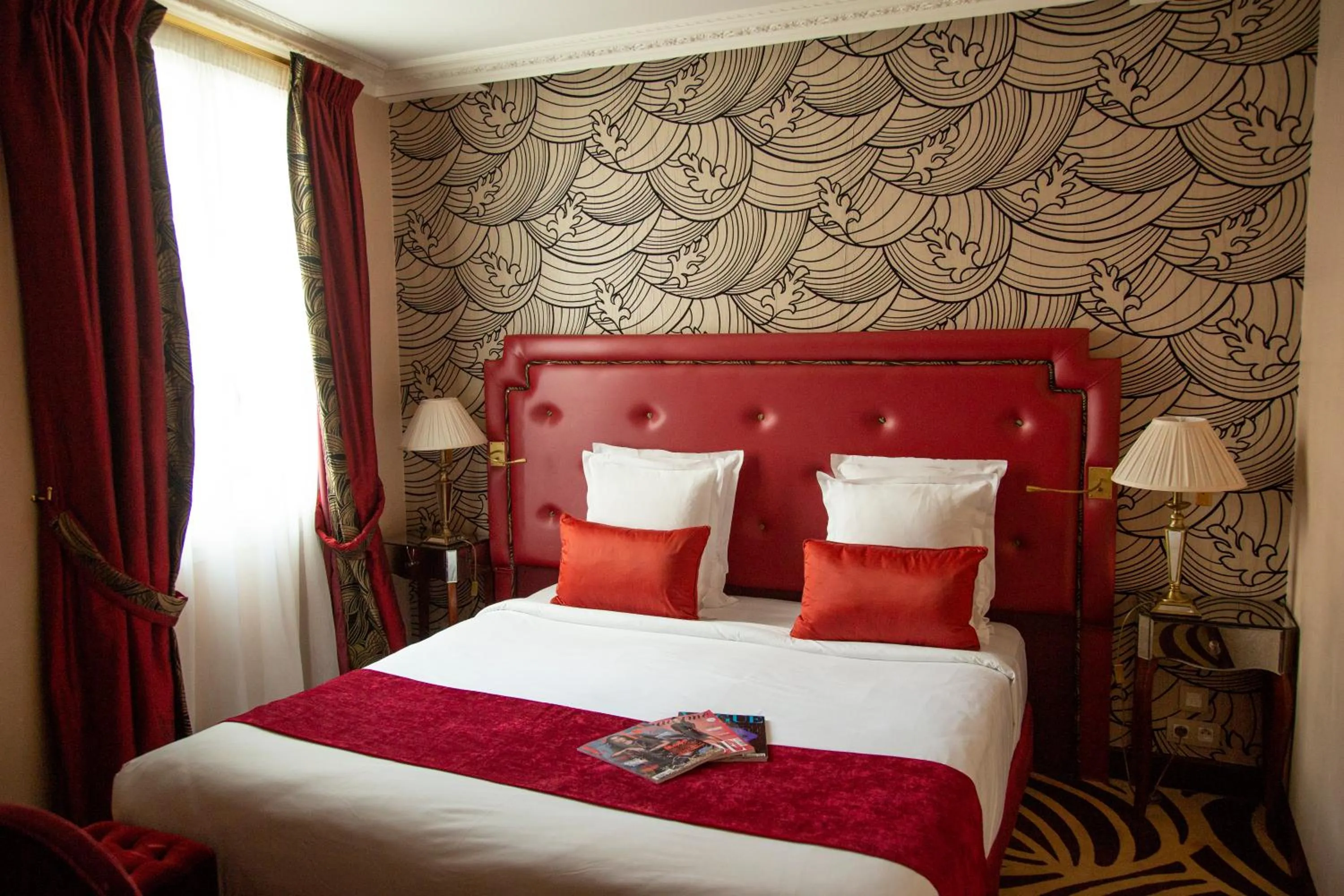 Bed in Hotel Du Beaumont