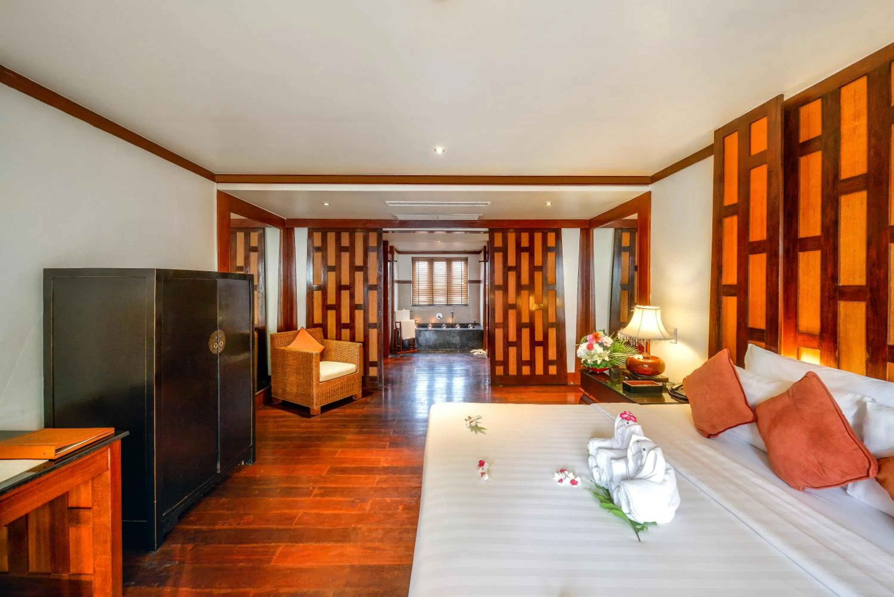 Photo of the whole room, Bed in Baan Yin Dee Boutique Resort Phuket - SHA Plus
