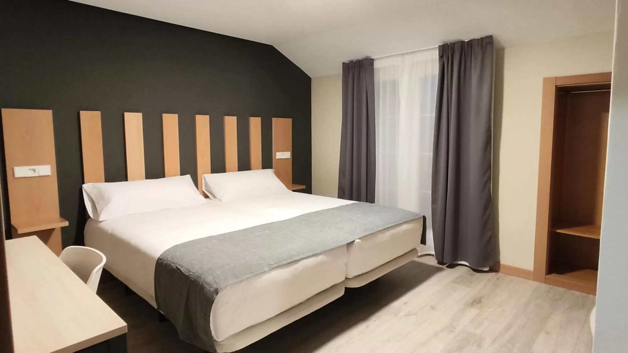 Bed in Smart Hotel La Sagra