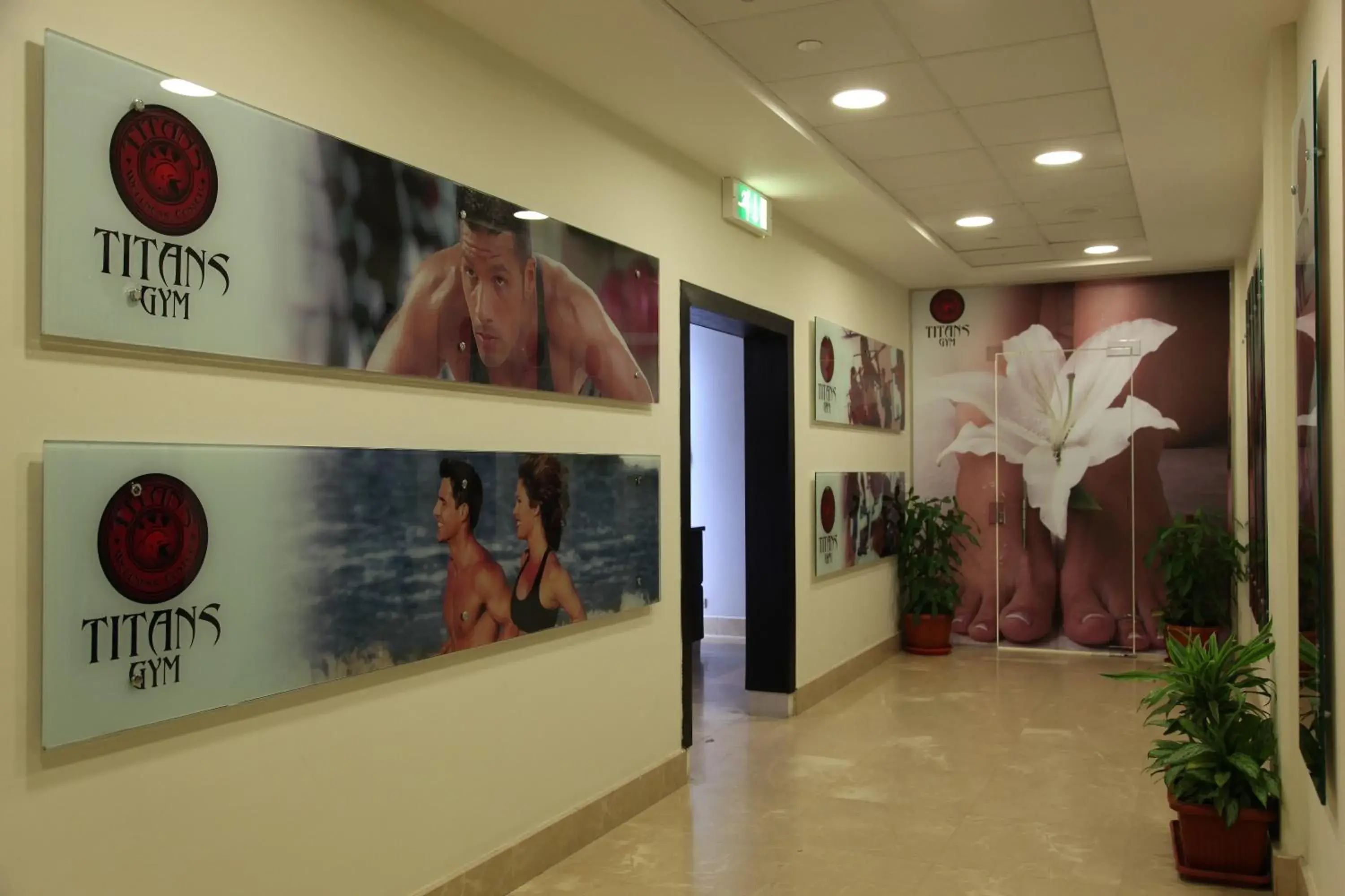 Fitness centre/facilities, Lobby/Reception in Helnan Landmark Hotel