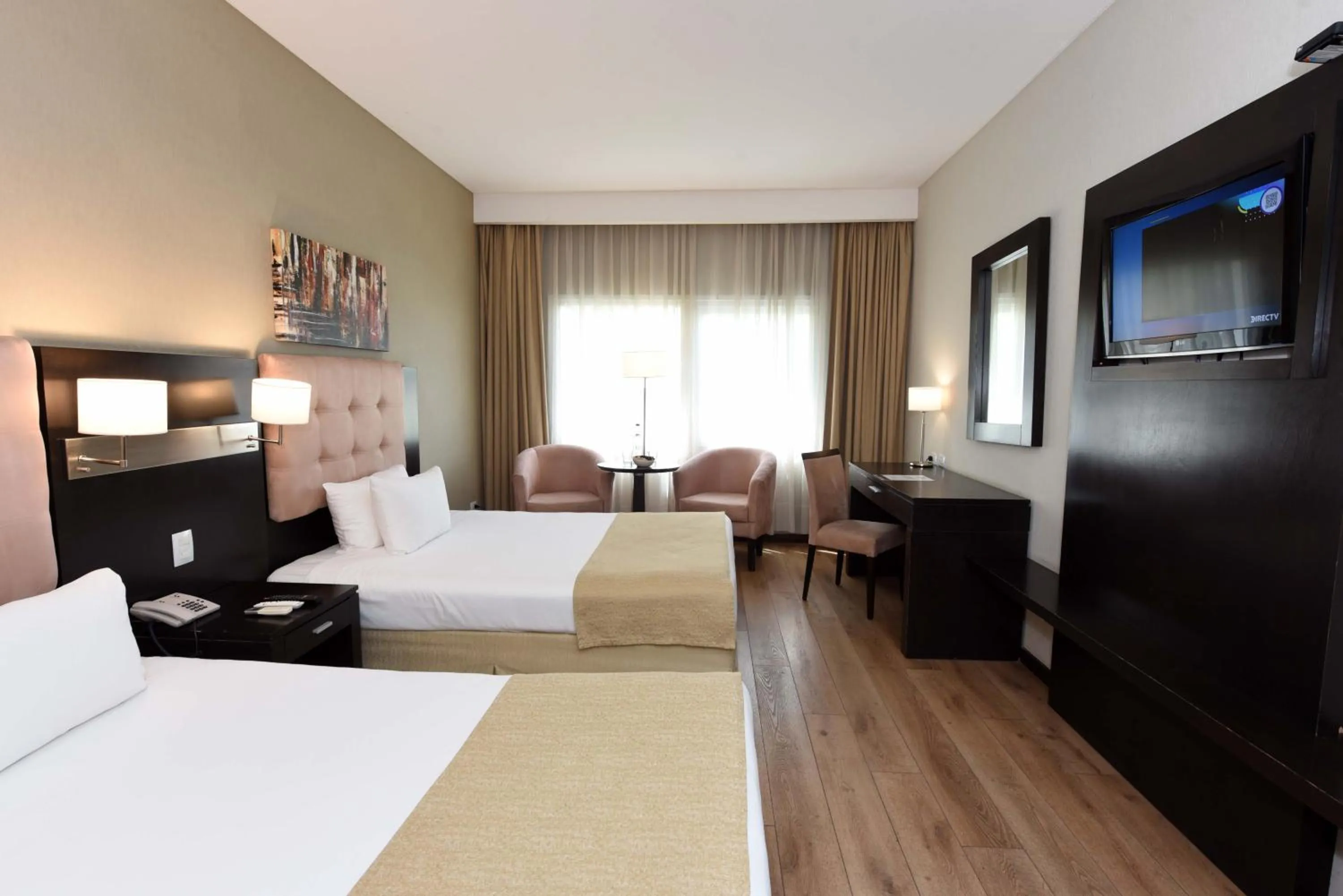 Bed in Howard Johnson Resort & Convention Center Ezeiza