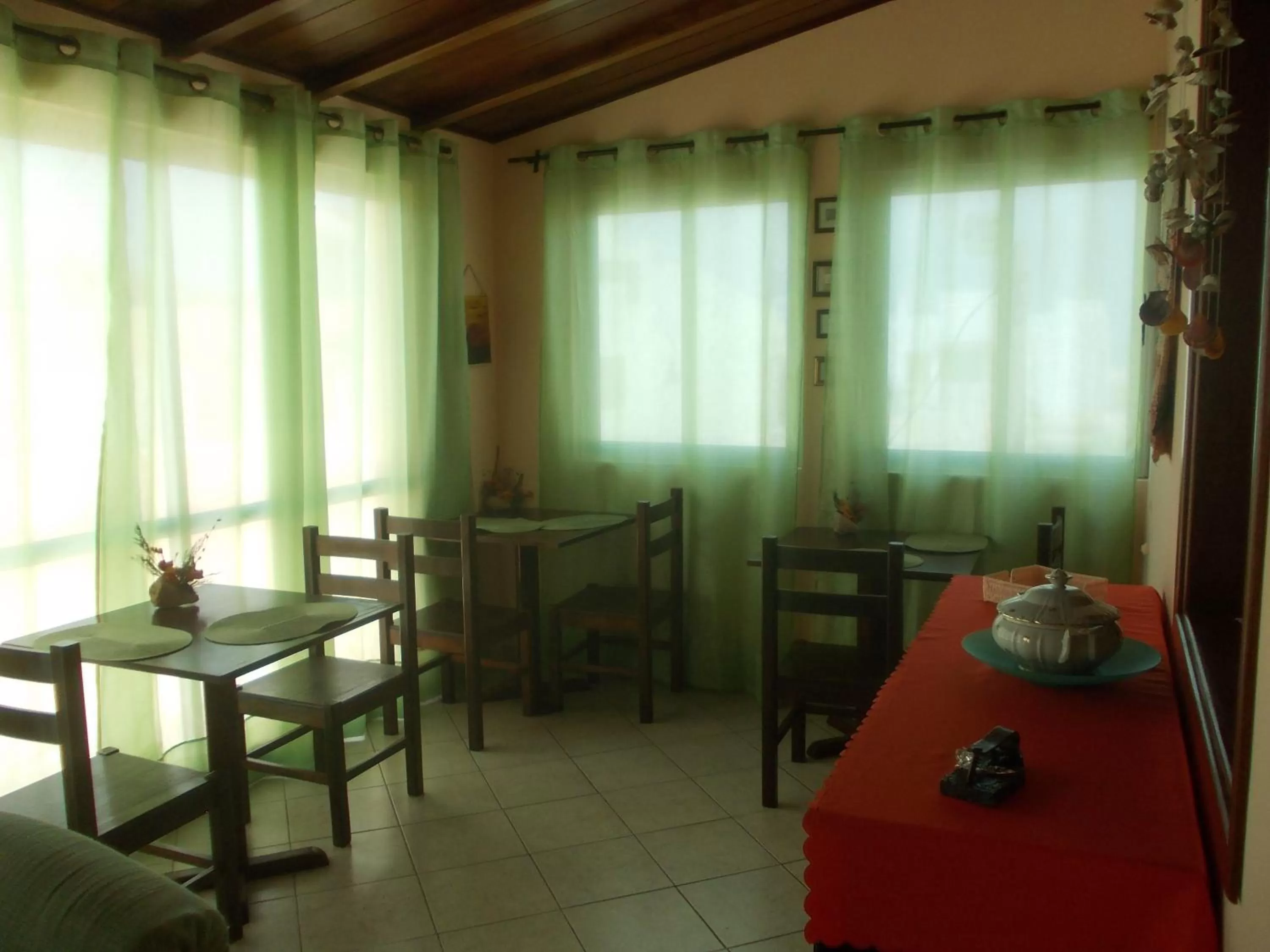 Restaurant/Places to Eat in Casa Comba