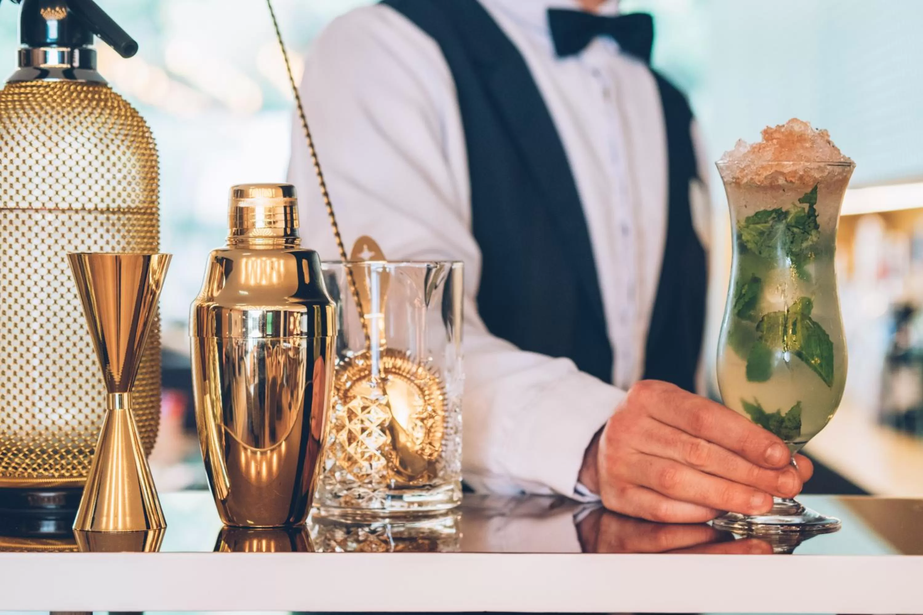 Lounge or bar in Iberostar Selection Lisboa