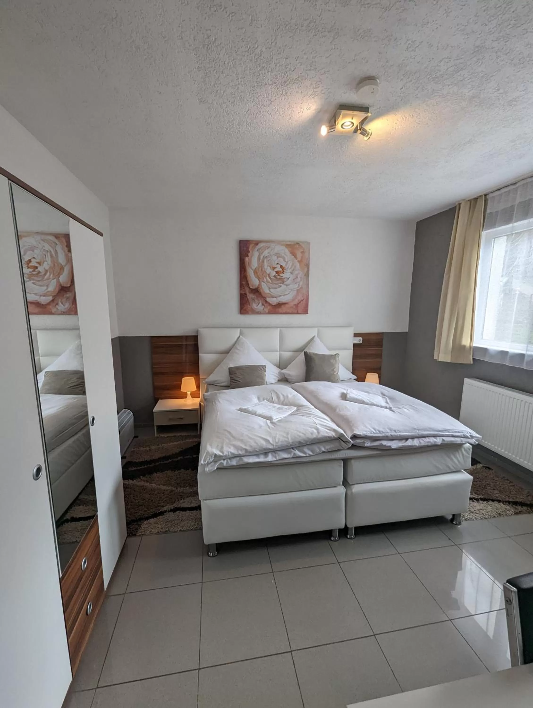 Bed in Hotel Eiserner Anton