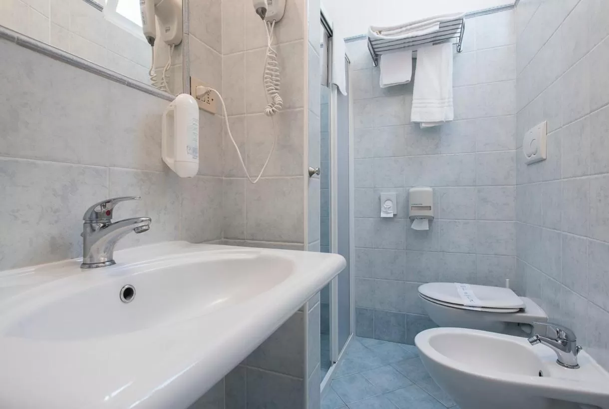 Bathroom in Hotel Majorca