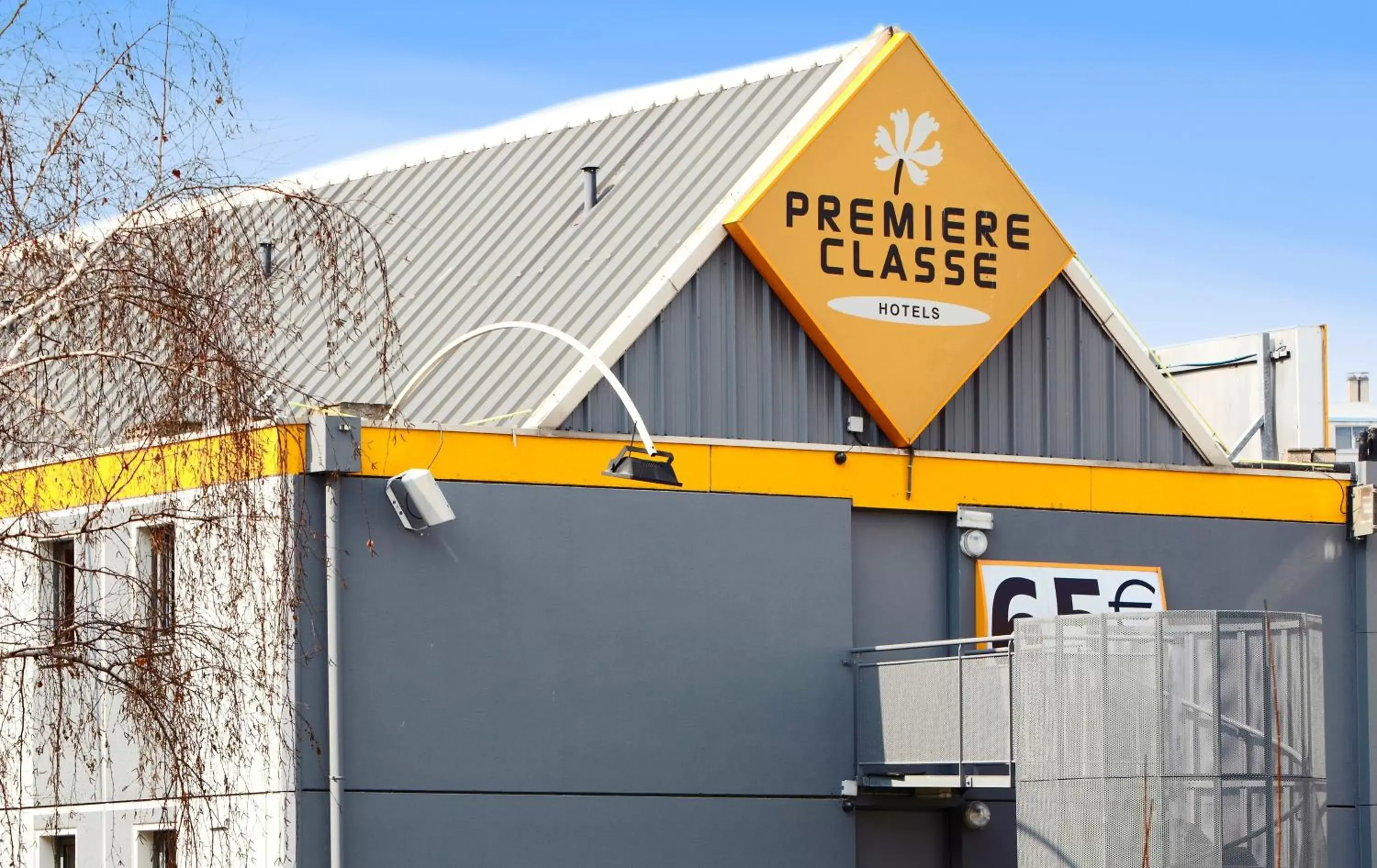 Facade/entrance in Premiere Classe Montreuil Facade/entrance in Premiere Classe Montreuil