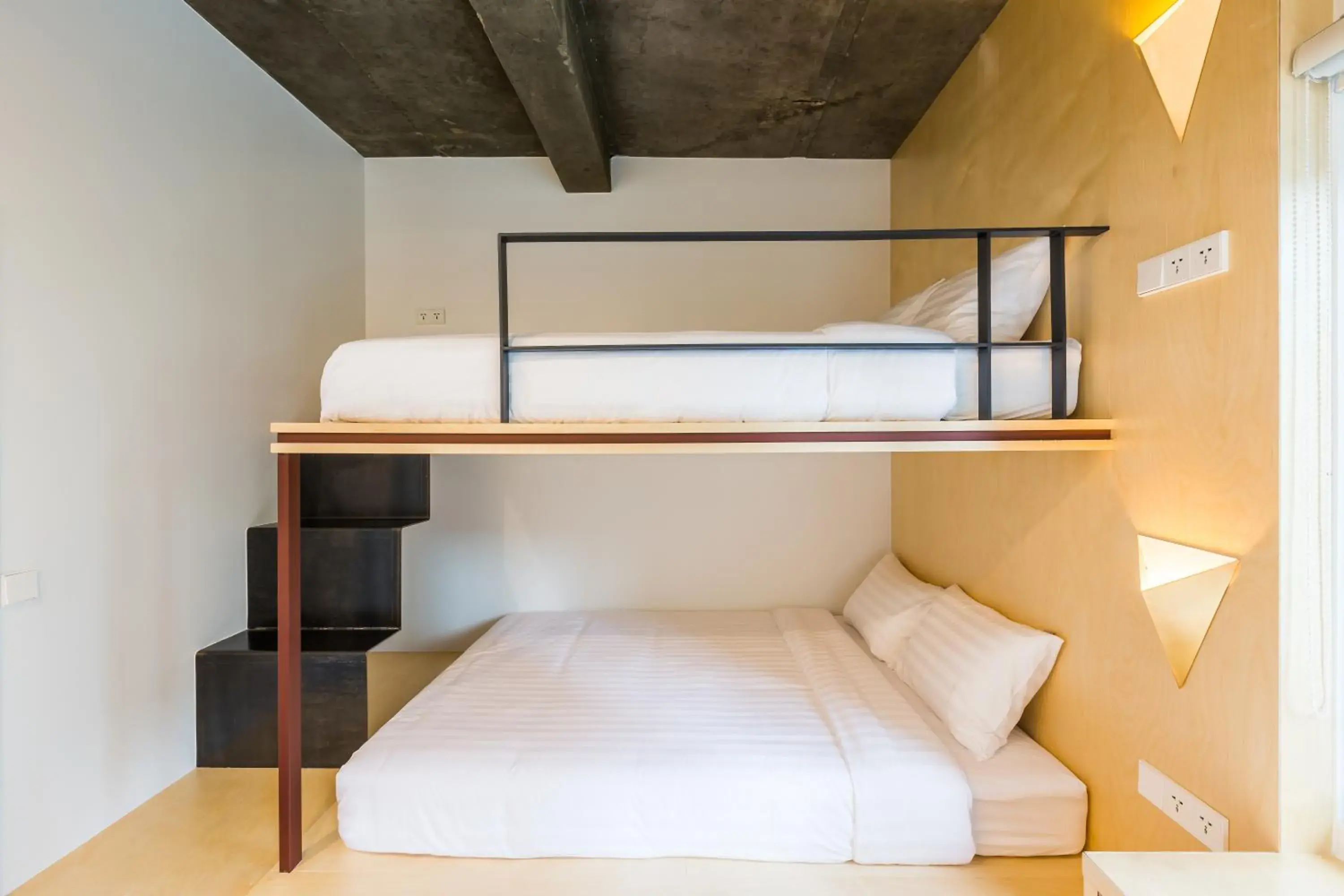 Bunk Bed in Hotel Baroato 2nd