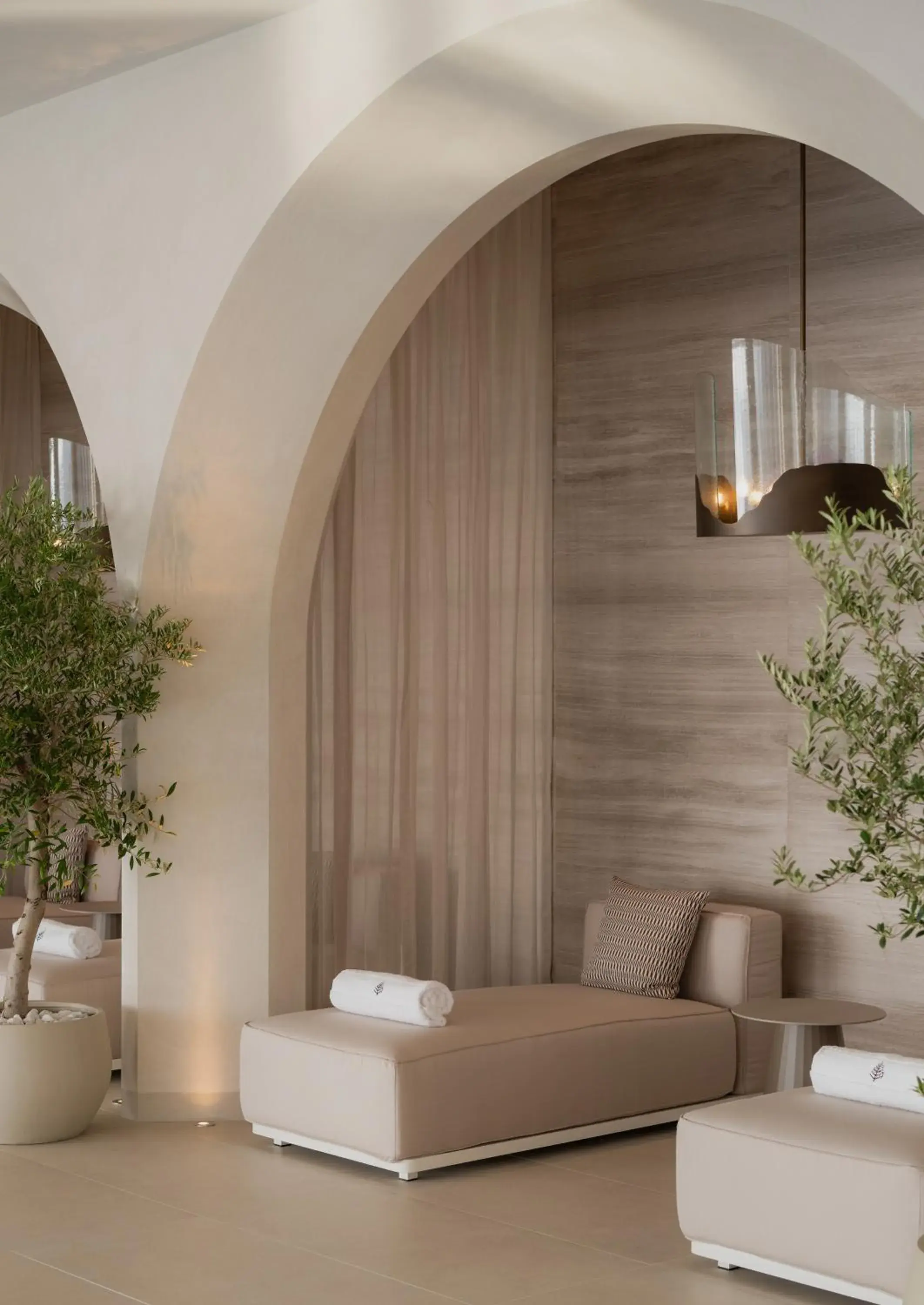 Swimming pool in Four Seasons Resort and Residences at The Pearl - Qatar Swimming pool in Four Seasons Resort and Residences at The Pearl - Qatar