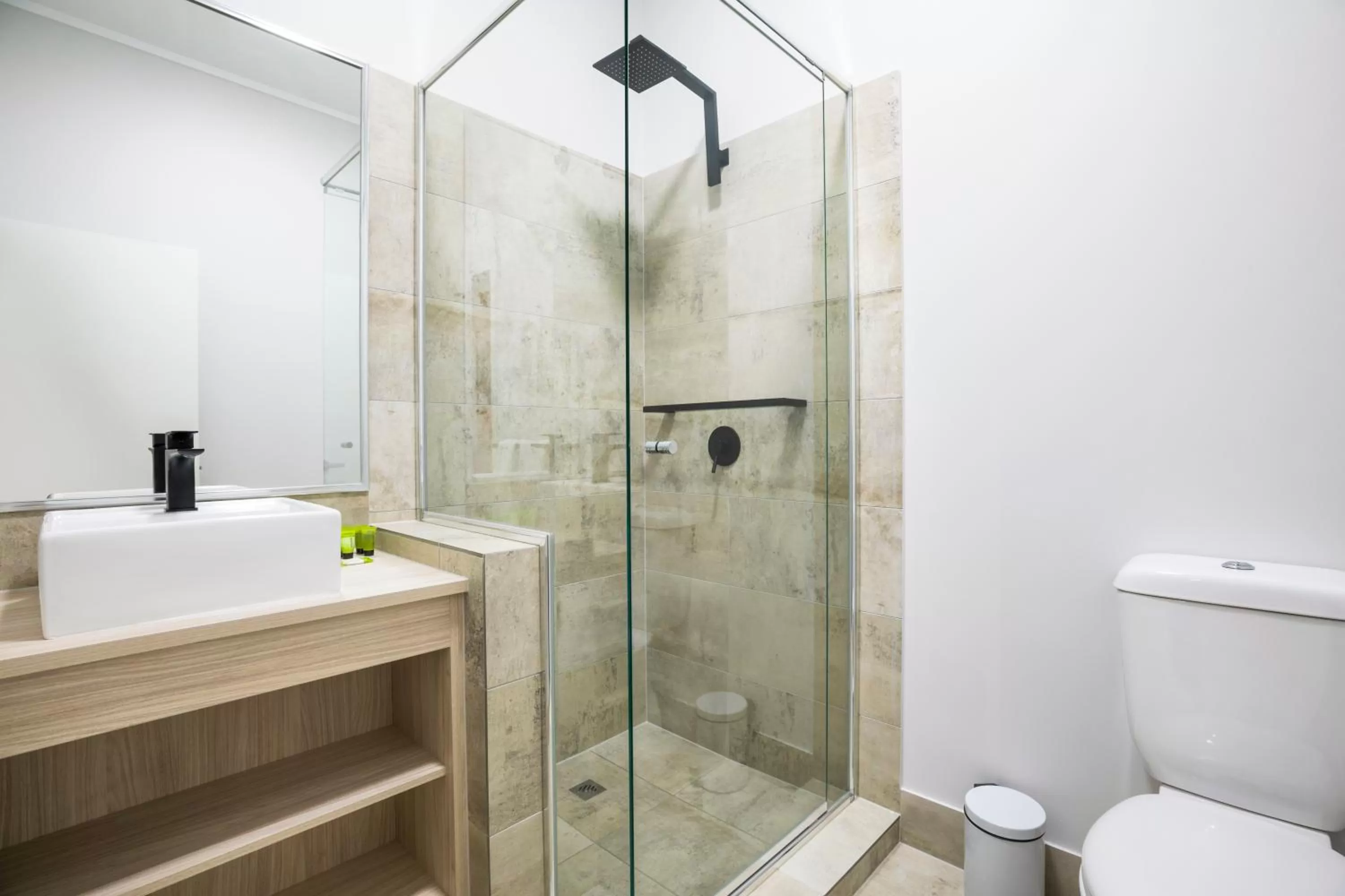 Shower in Nightcap at Belgian Beer Cafe