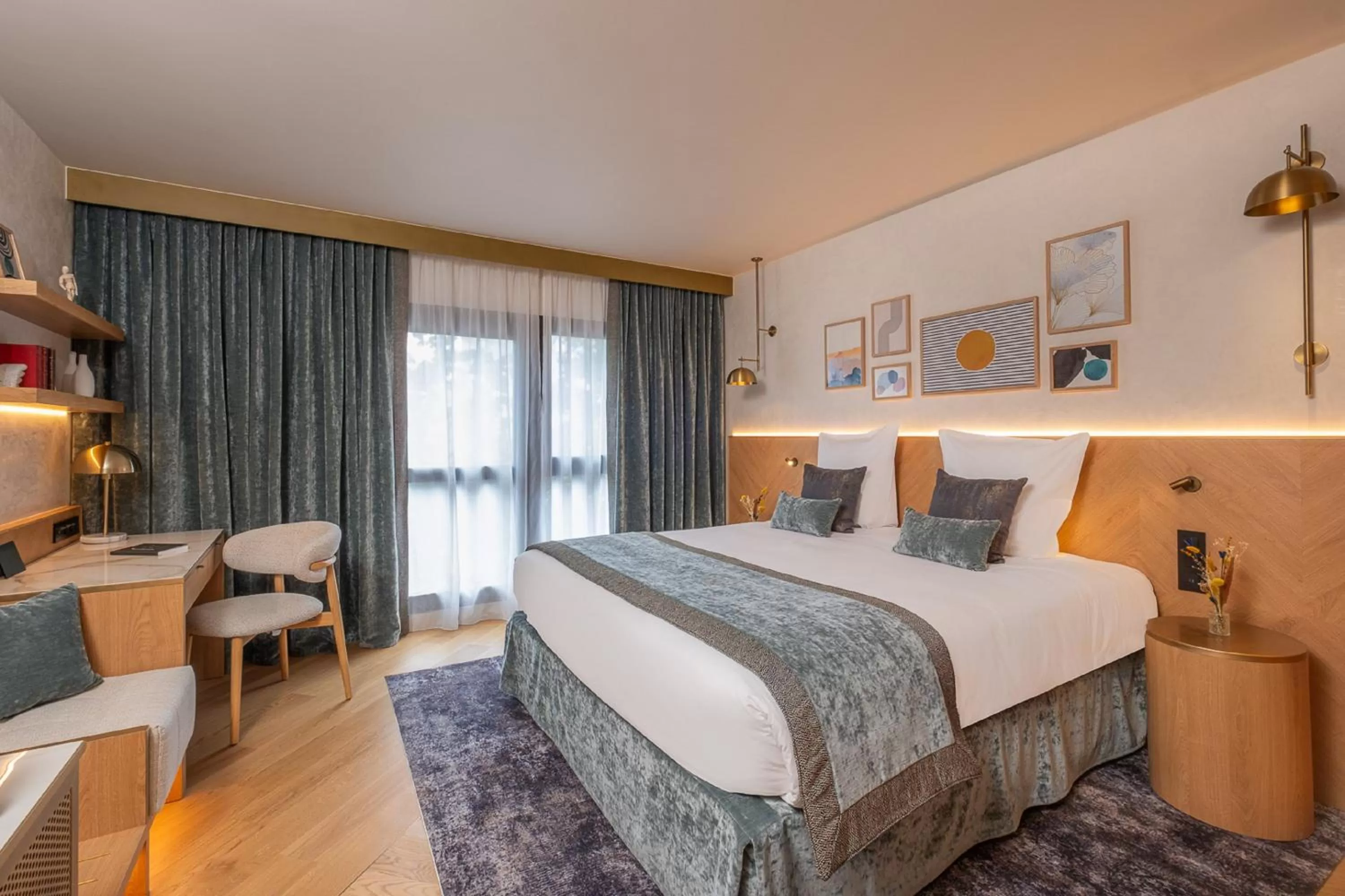 Bedroom, Bed in Hôtel Burdigala by Inwood Hotels