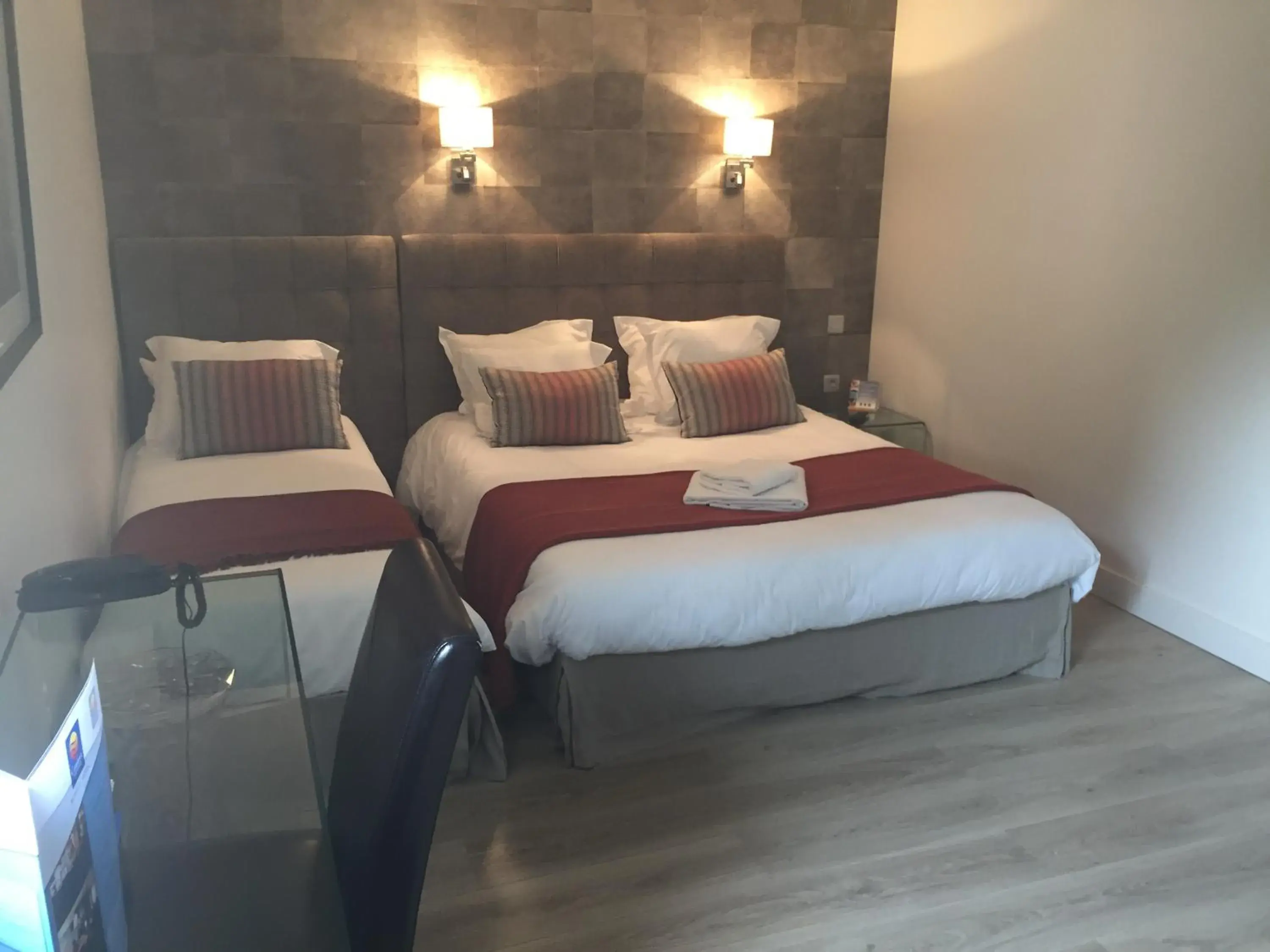 Triple Room in Hotel Acadie Eragny ( ex Comfort Hotel)