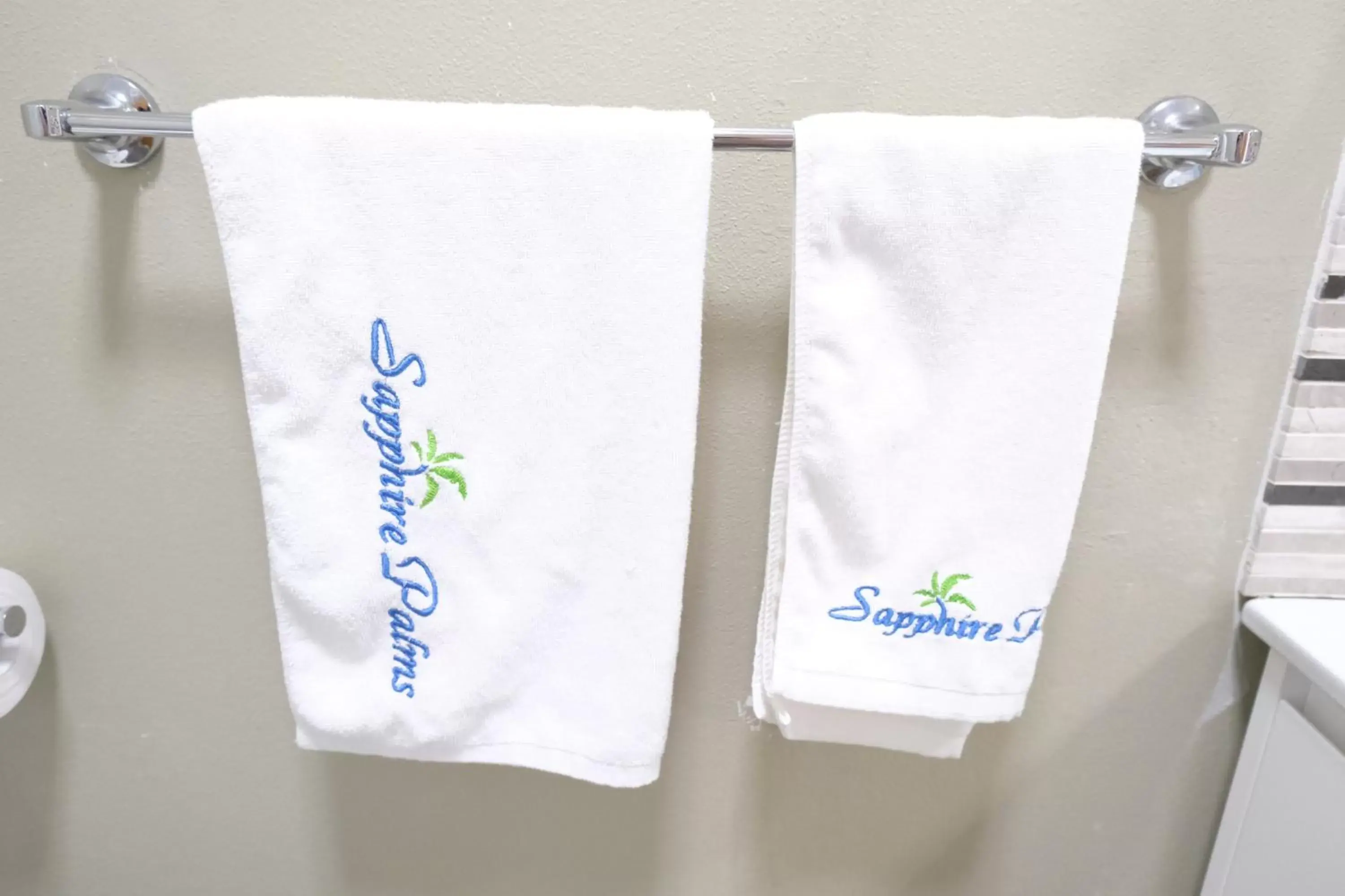 towels, Bathroom in Sapphire Palms Motel
