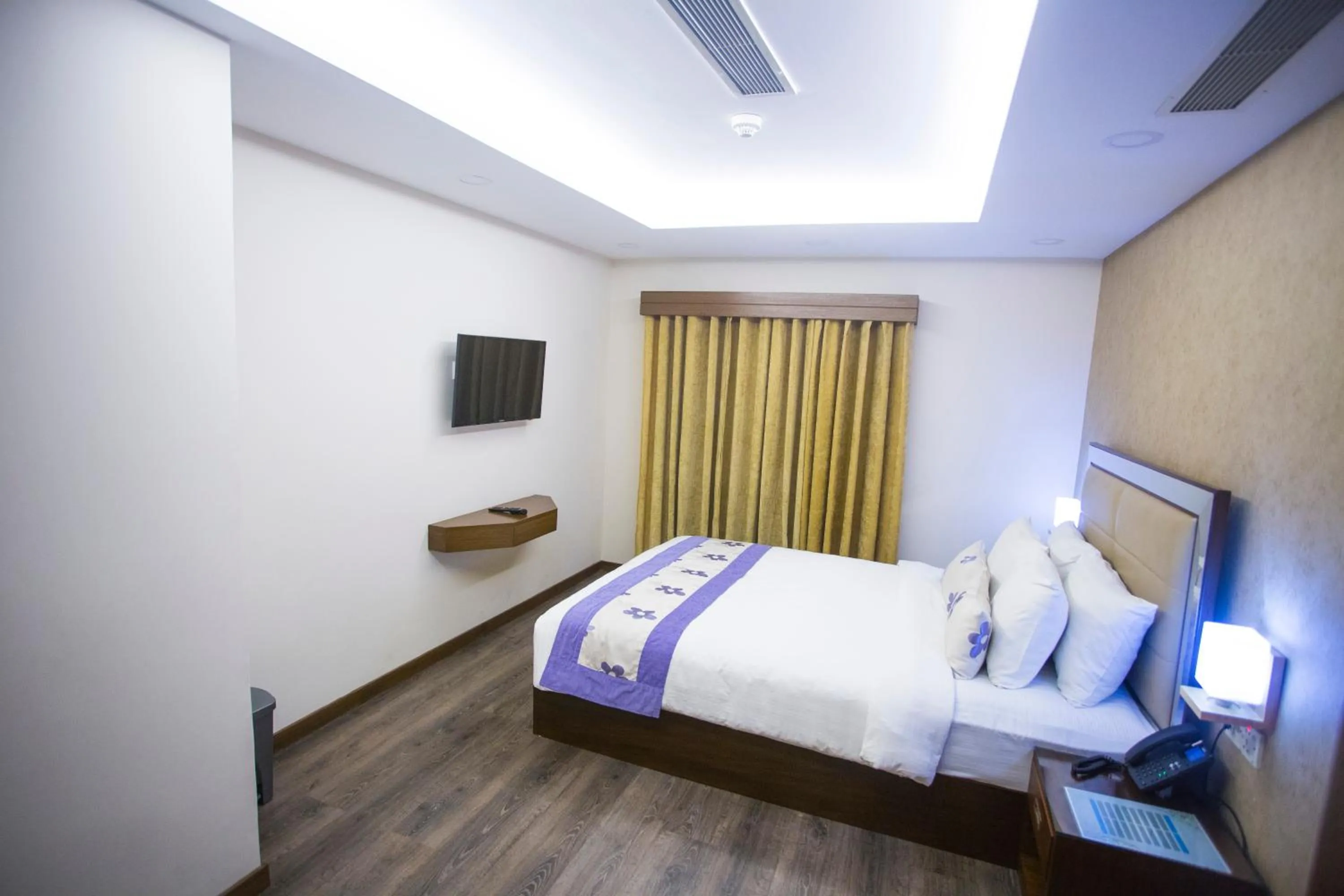 Bedroom, Bed in Hotel 71