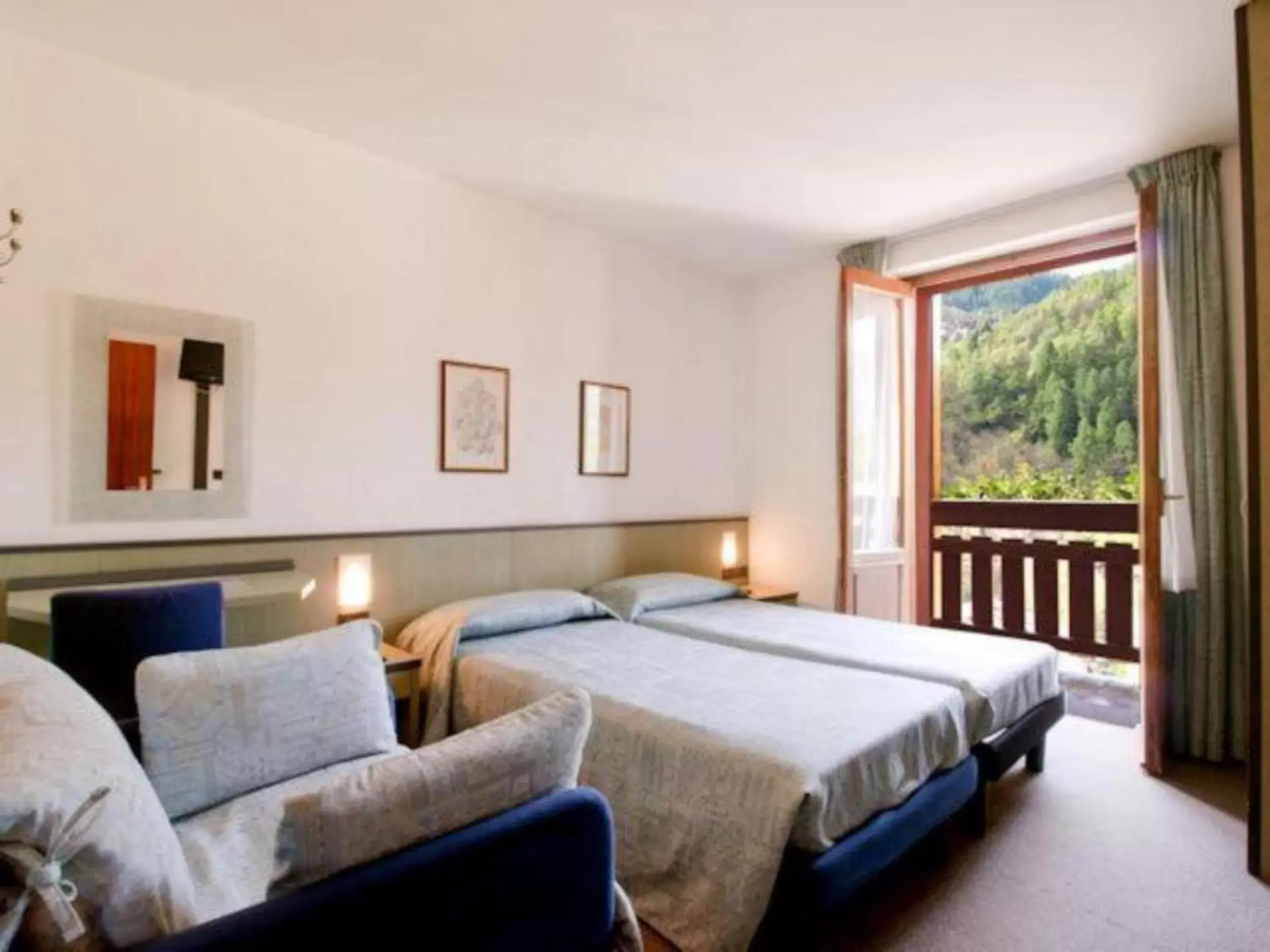 Bedroom in Hotel Moizi